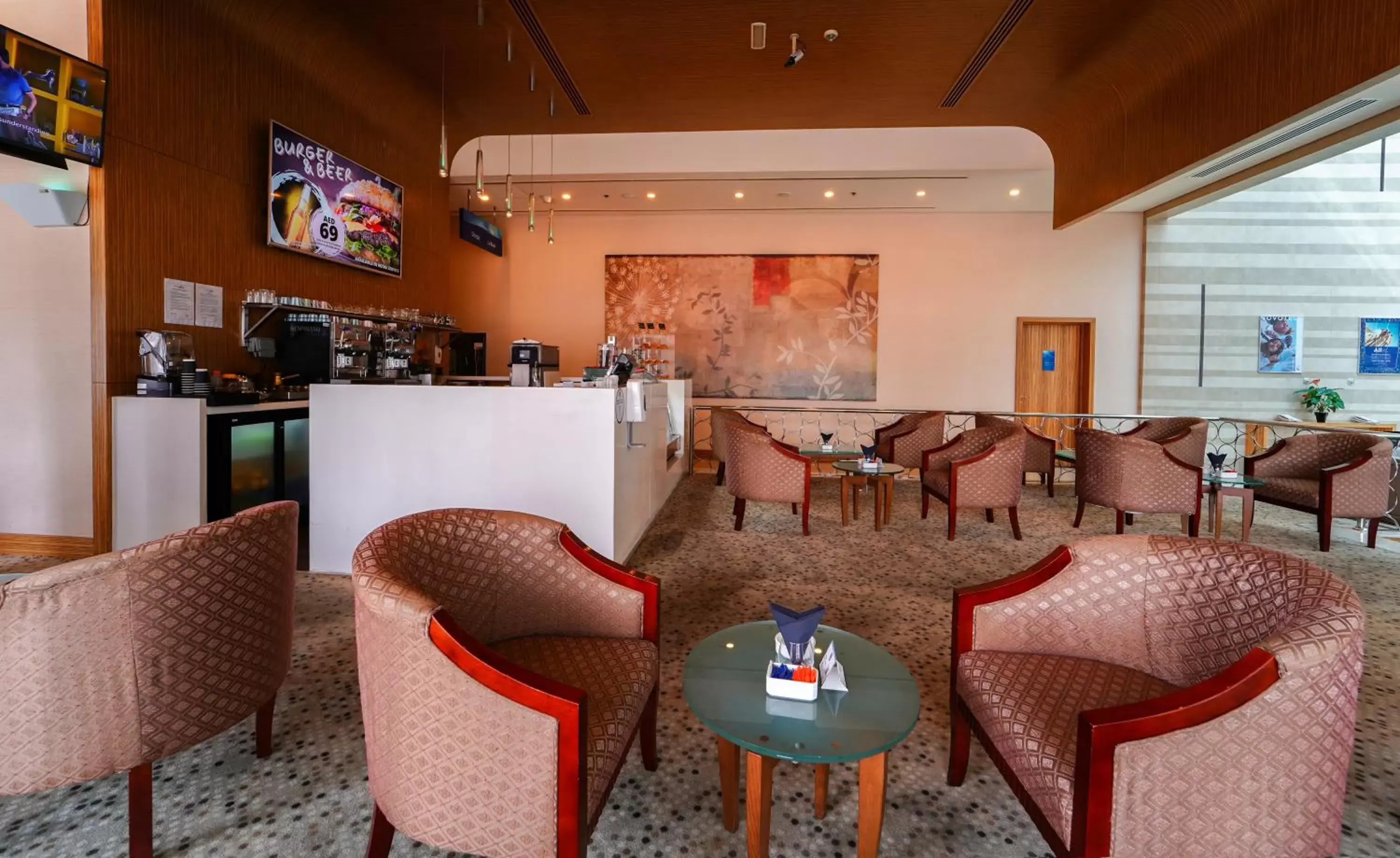 Restaurant/places to eat, Lounge/Bar in Novotel Fujairah