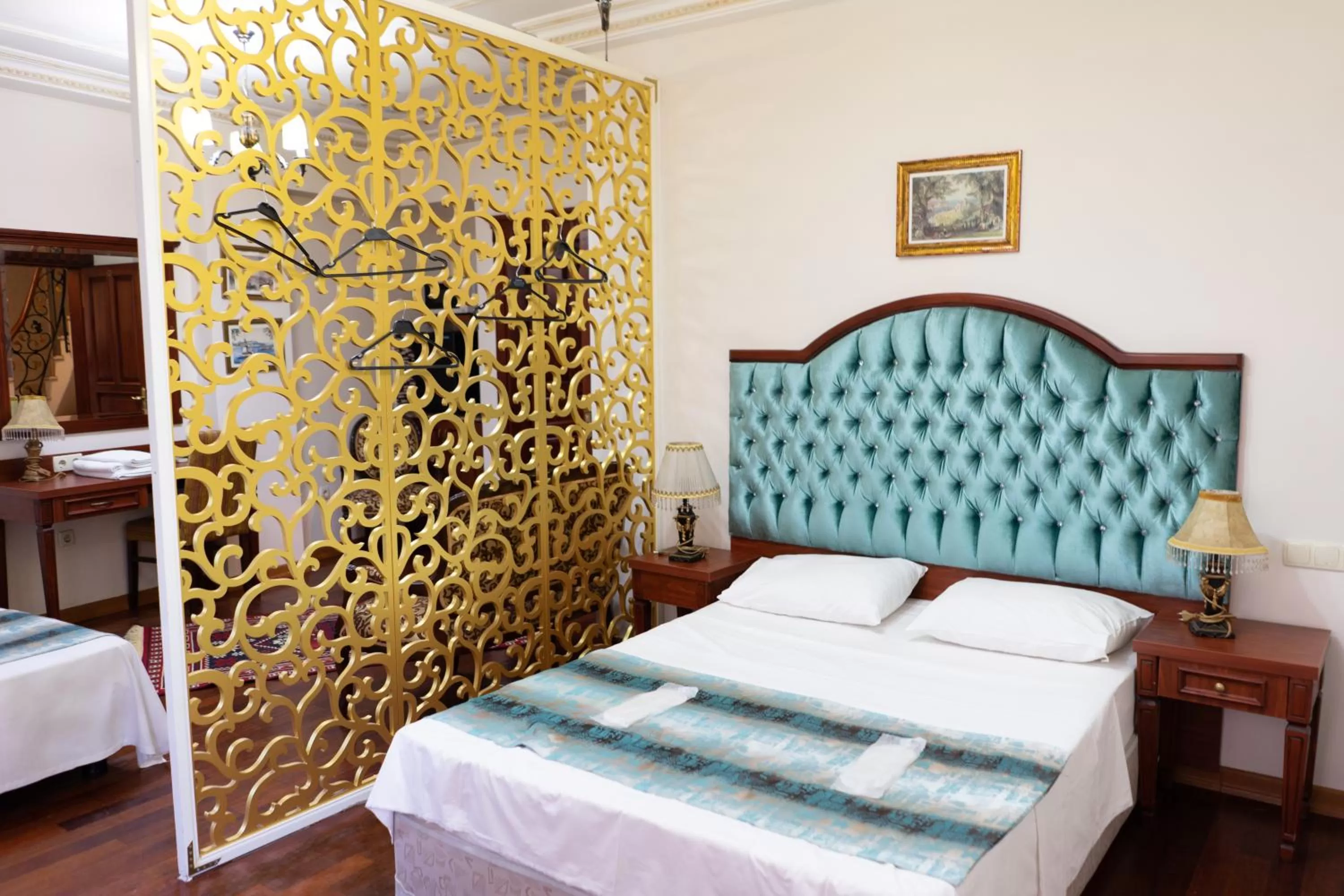 TV and multimedia, Bed in Atam Suites