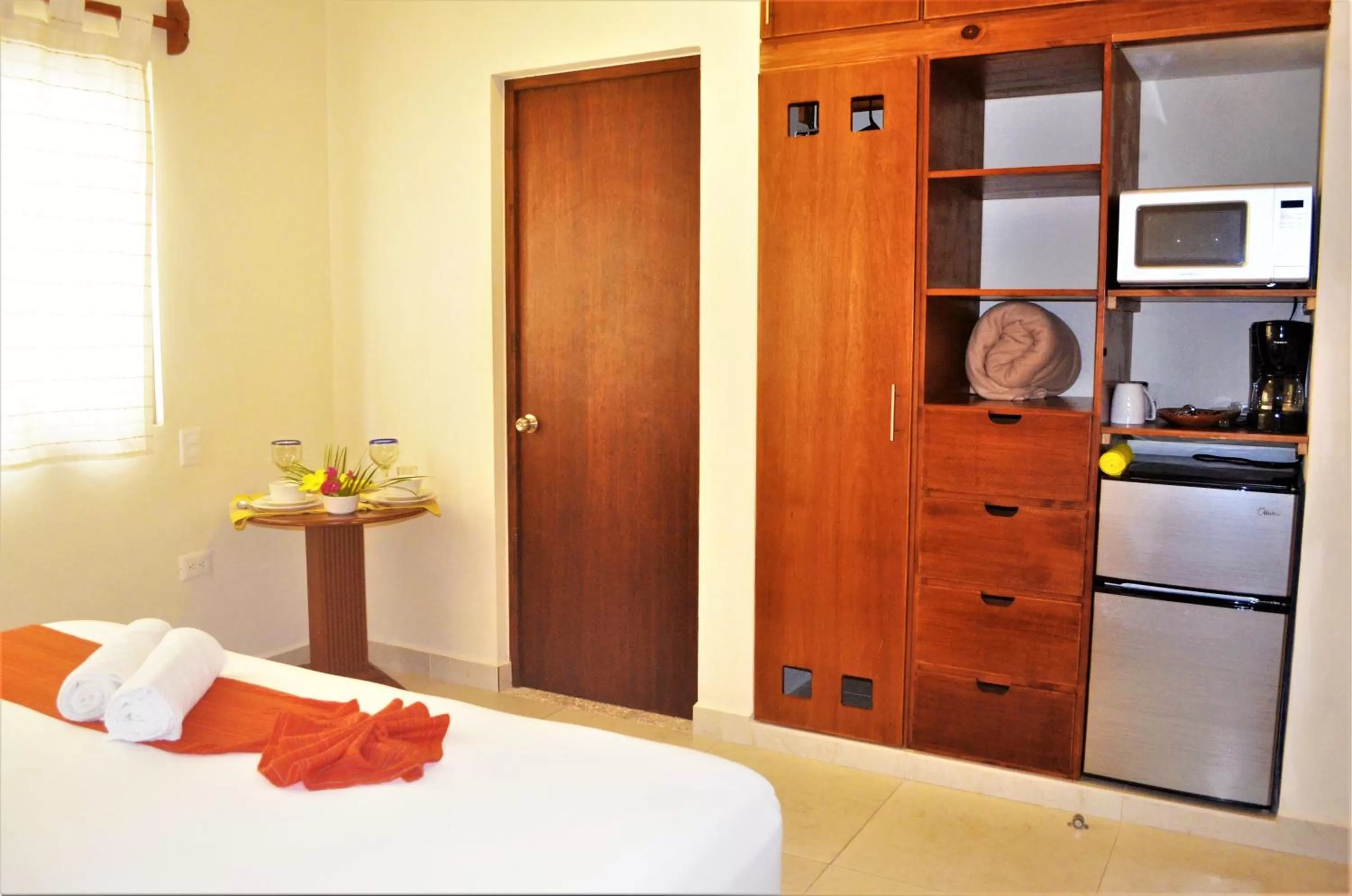 Photo of the whole room, Bed in Arrecifes Suites