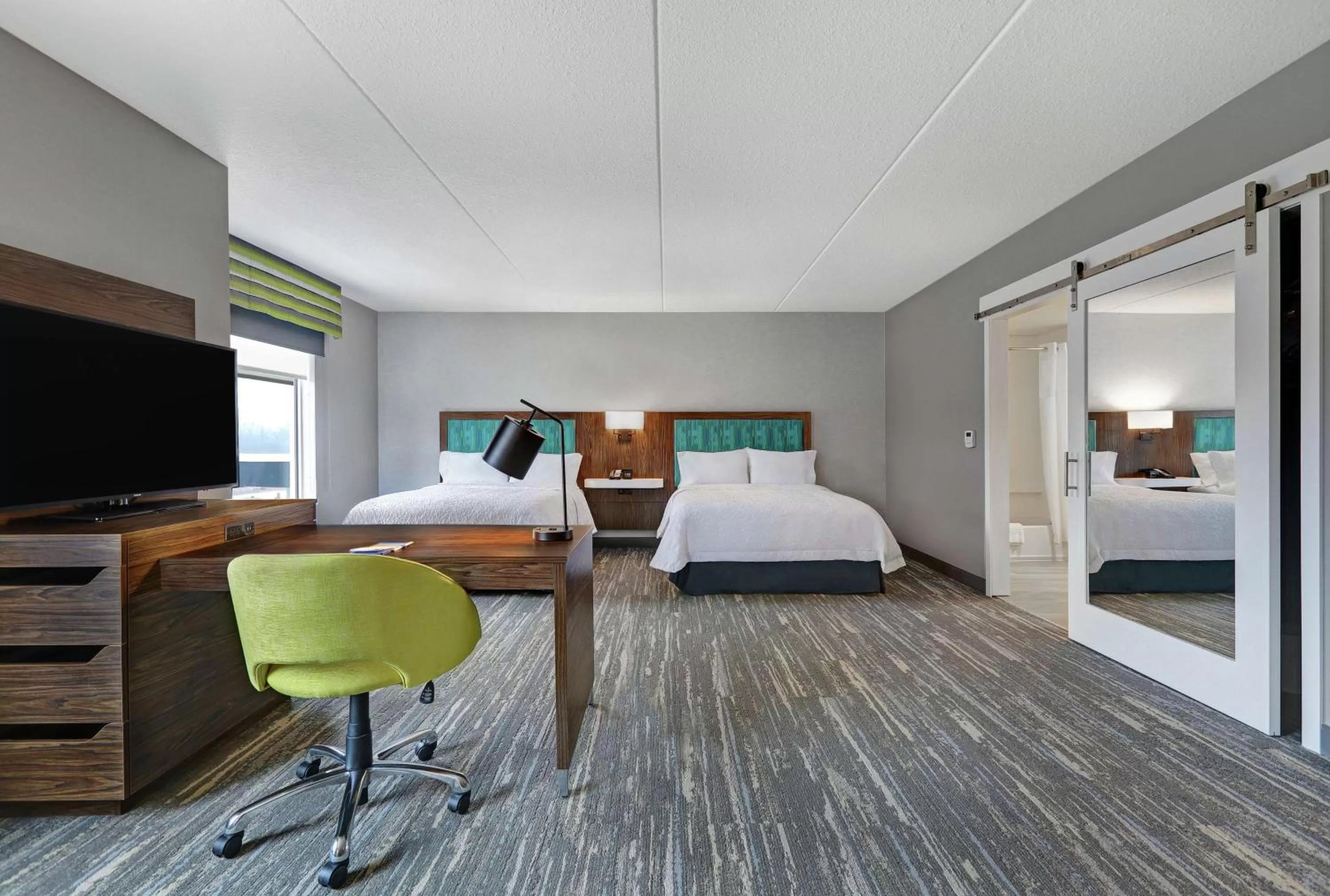 Bed in Hampton Inn Peterborough