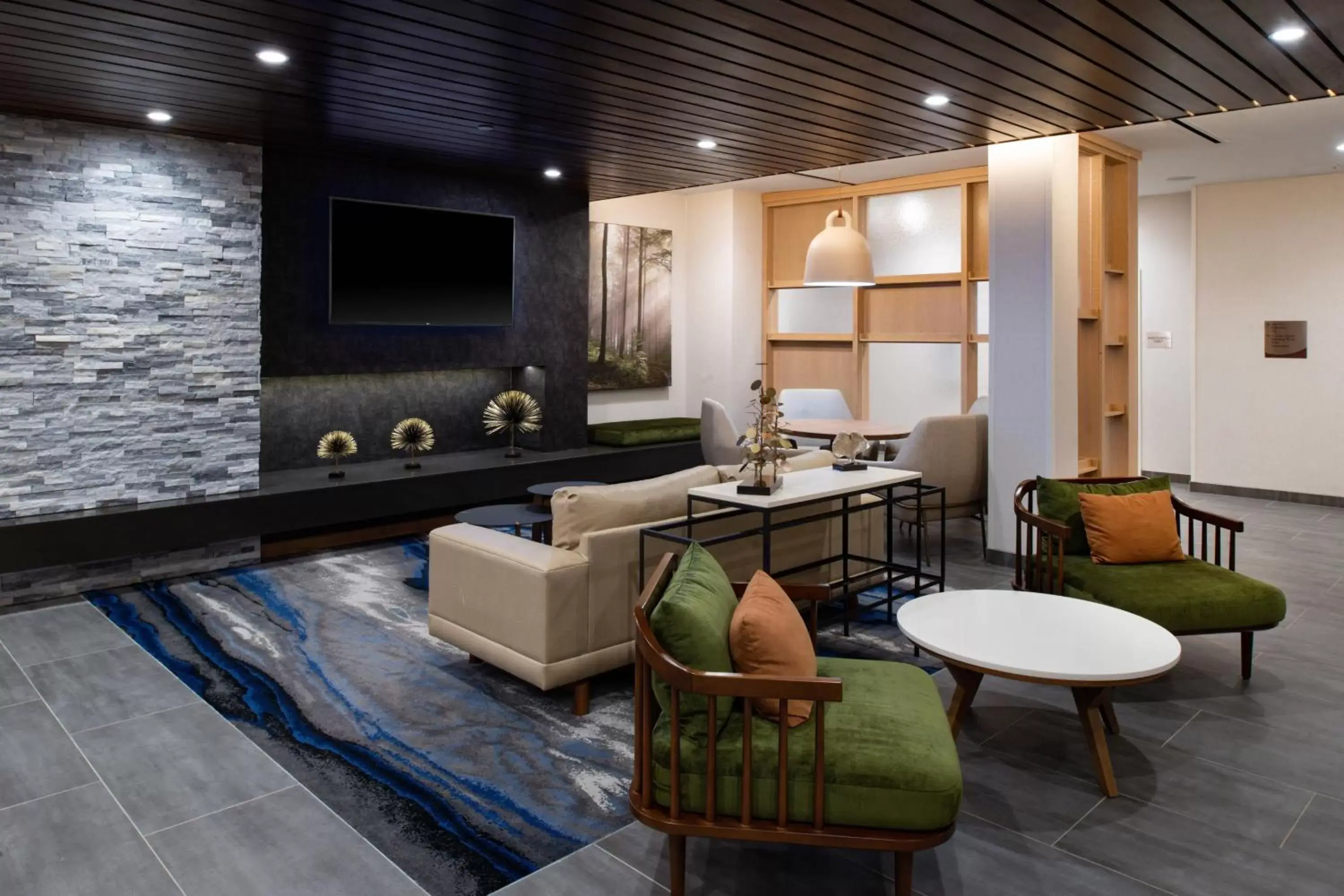 Lobby or reception, Seating Area in Fairfield Inn & Suites by Marriott Charlotte University Research Park