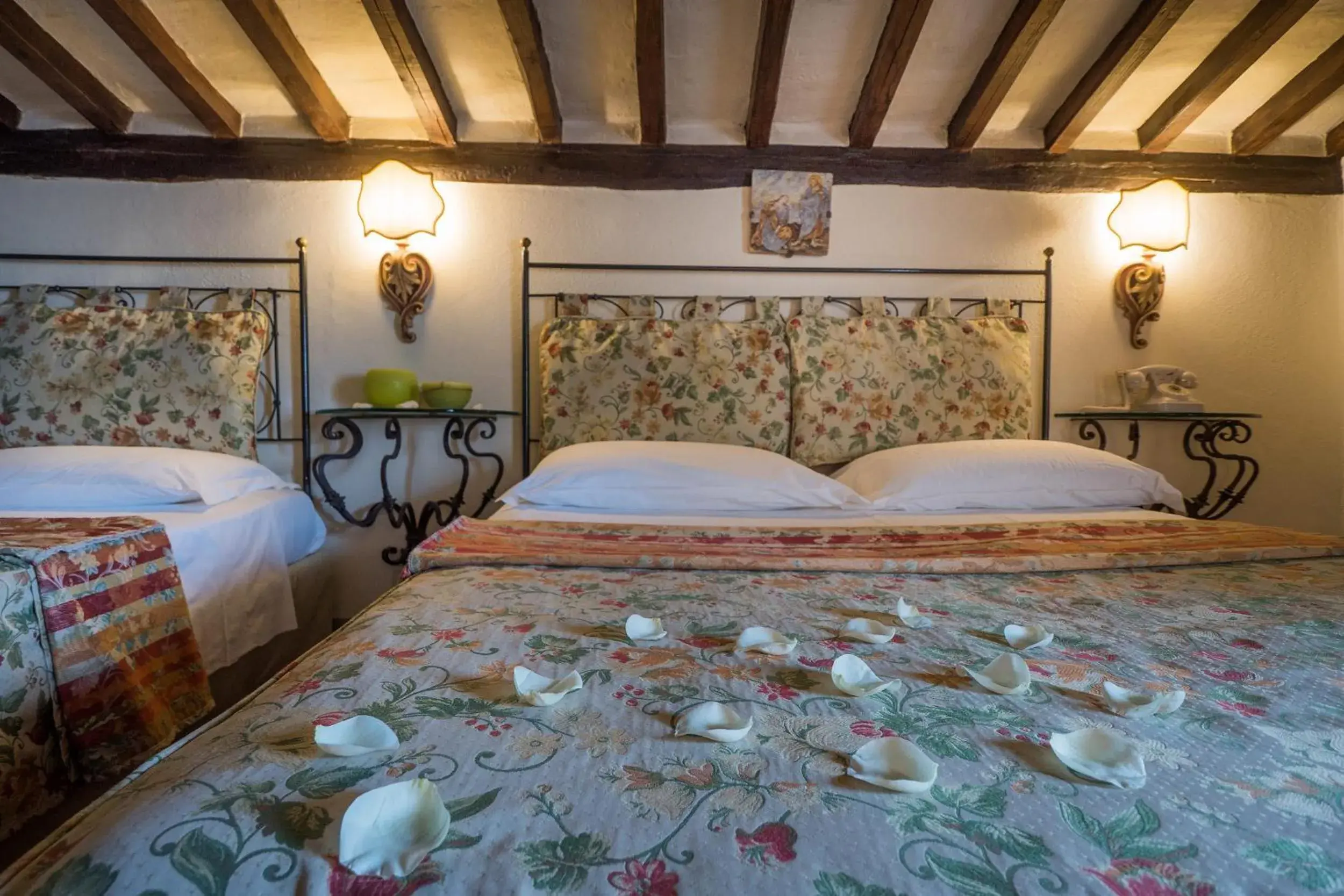 Bed in Hotel San Michele