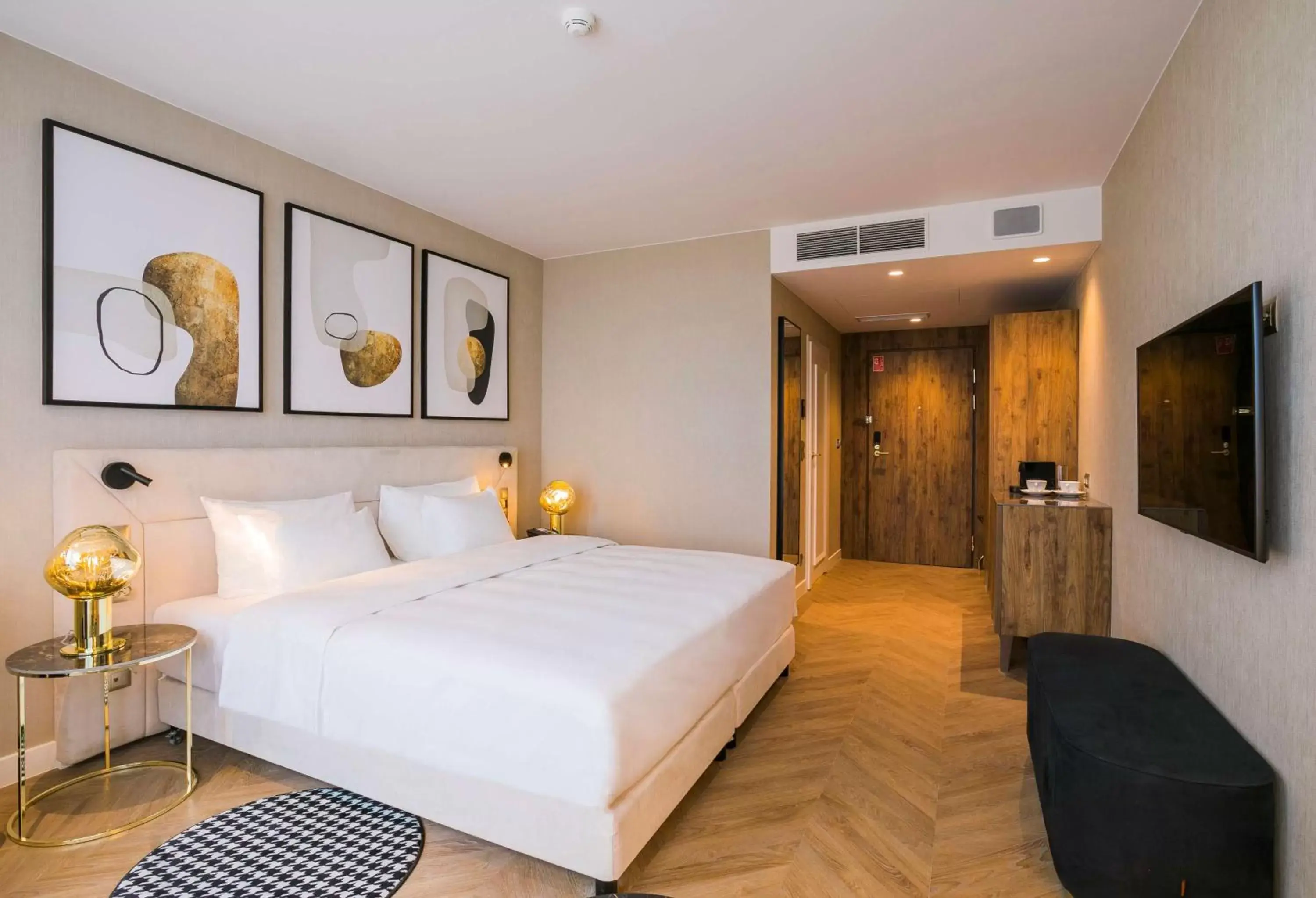 Photo of the whole room, Bed in Radisson Blu Hotel Sopot Photo of the whole room, Bed in Radisson Blu Hotel Sopot