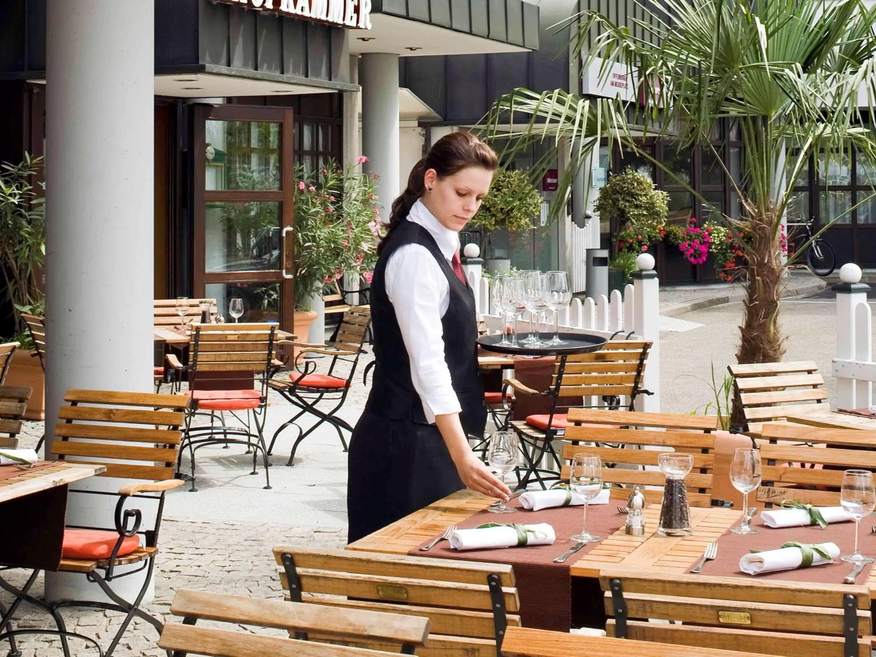 Restaurant/Places to Eat in Mercure Hotel am Messeplatz Offenburg