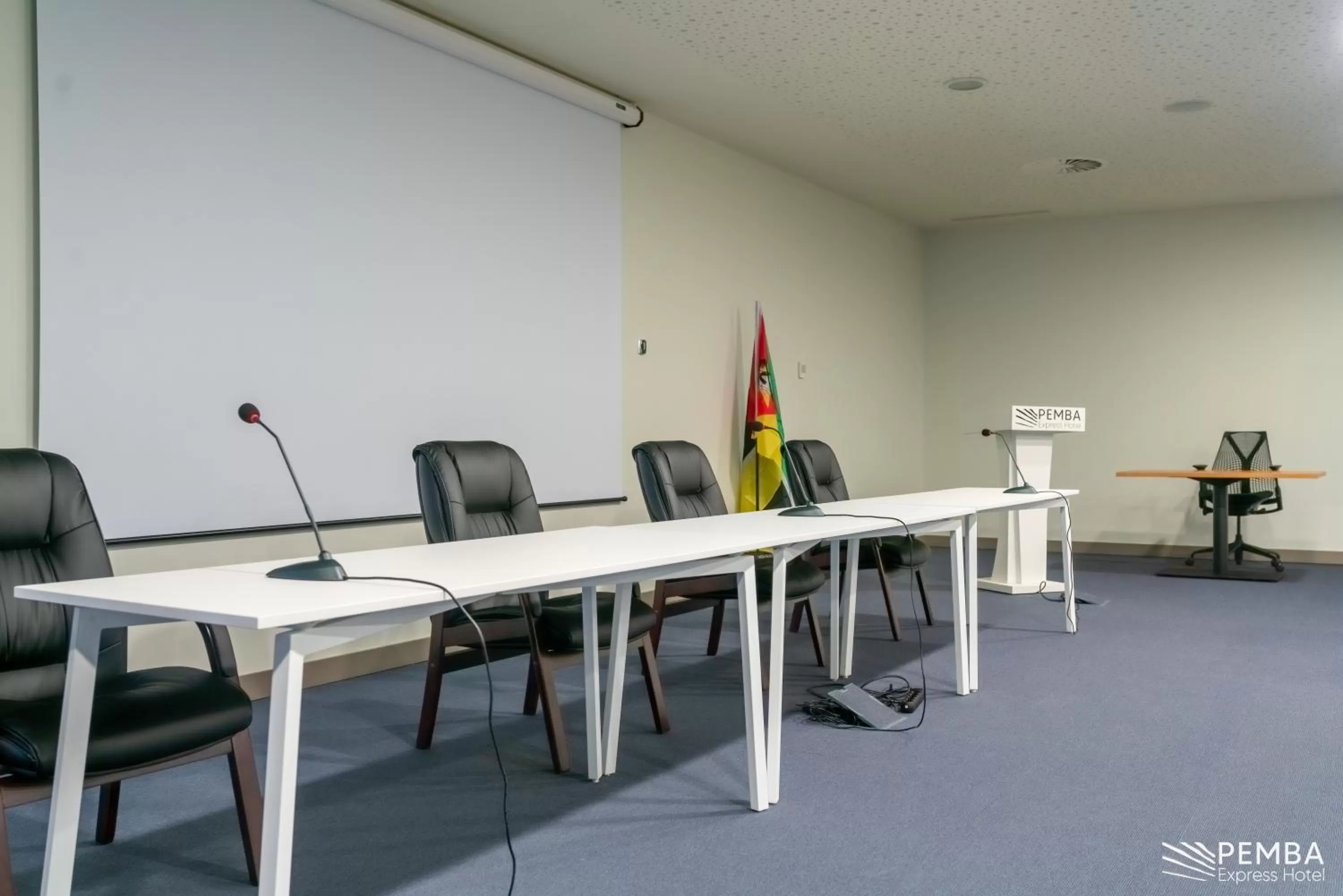 Meeting/conference room in Pemba Express Hotel