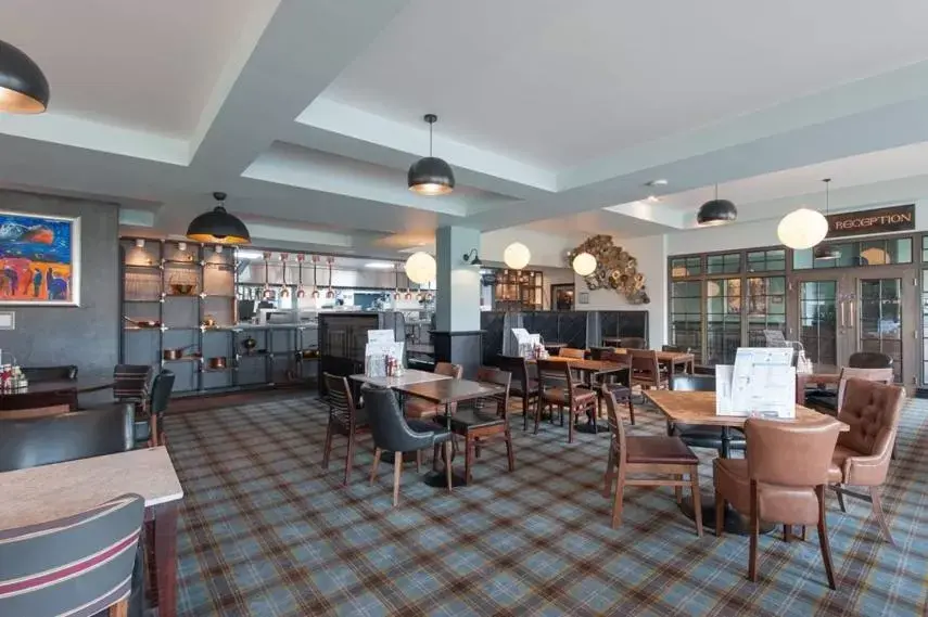 Restaurant/Places to Eat in The Saxon Crown Wetherspoon
