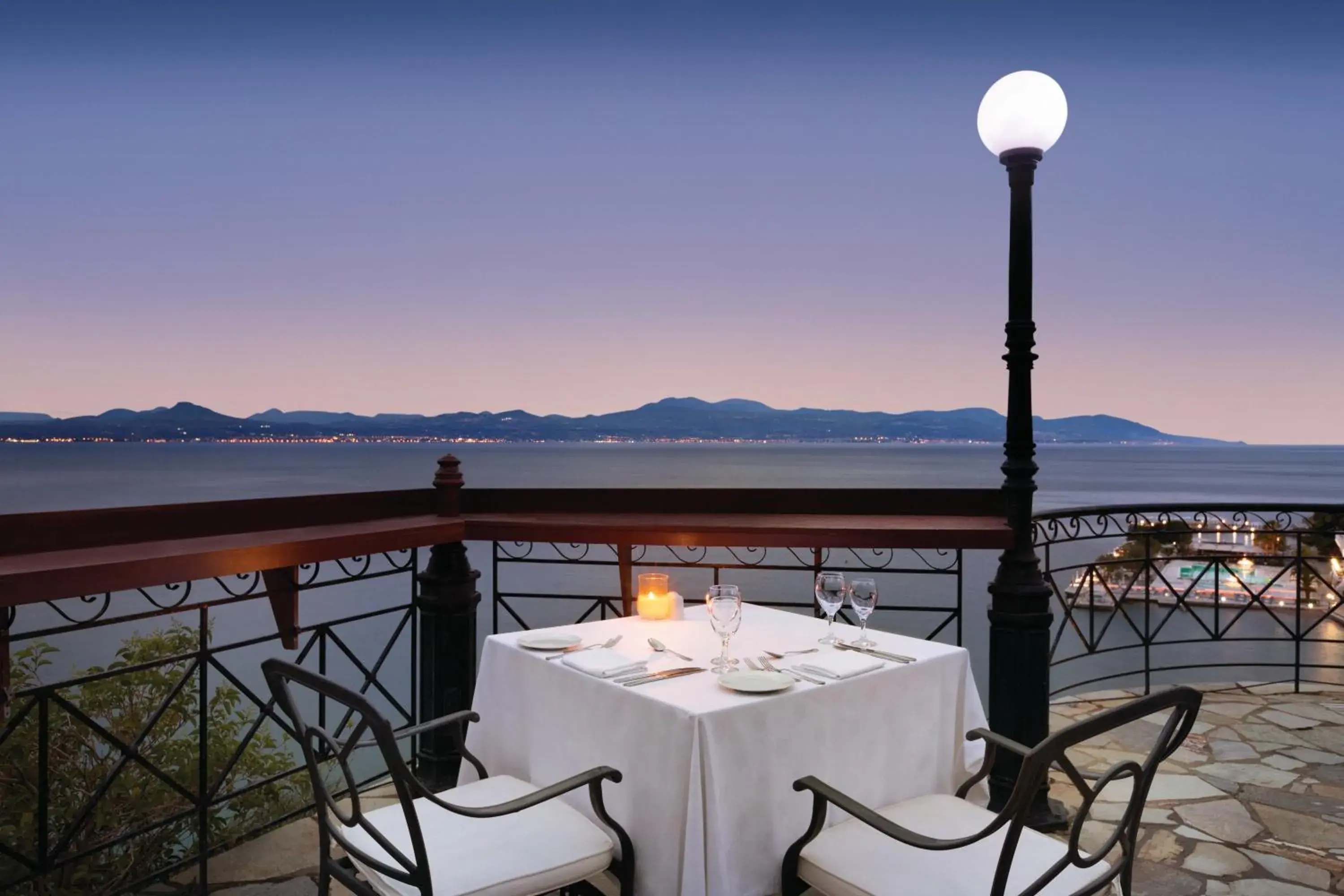 Restaurant/places to eat in Ramada Loutraki Poseidon Resort