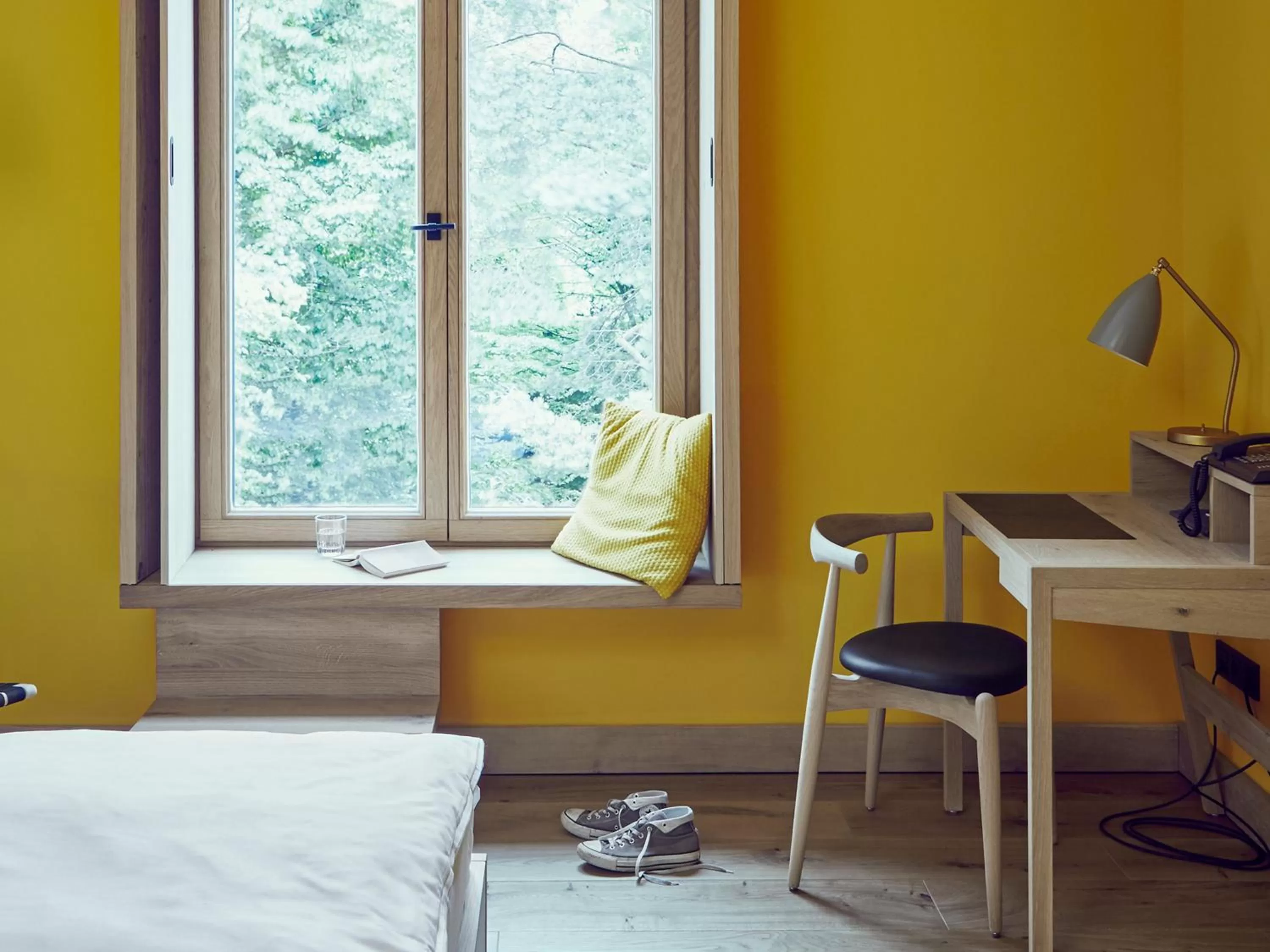 Seating area, Bed in Hotel Wedina an der Alster