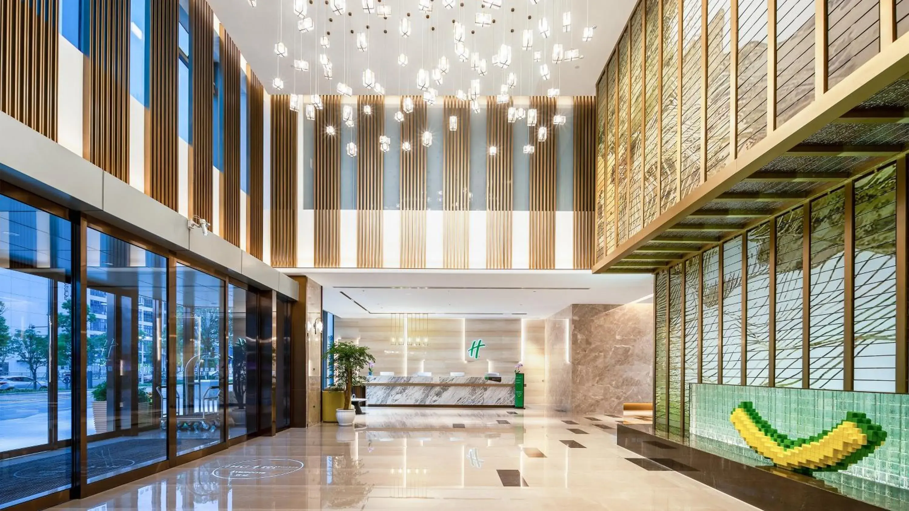 Property building, Lobby/Reception in Holiday Inn Changsha Malanshan, an IHG Hotel