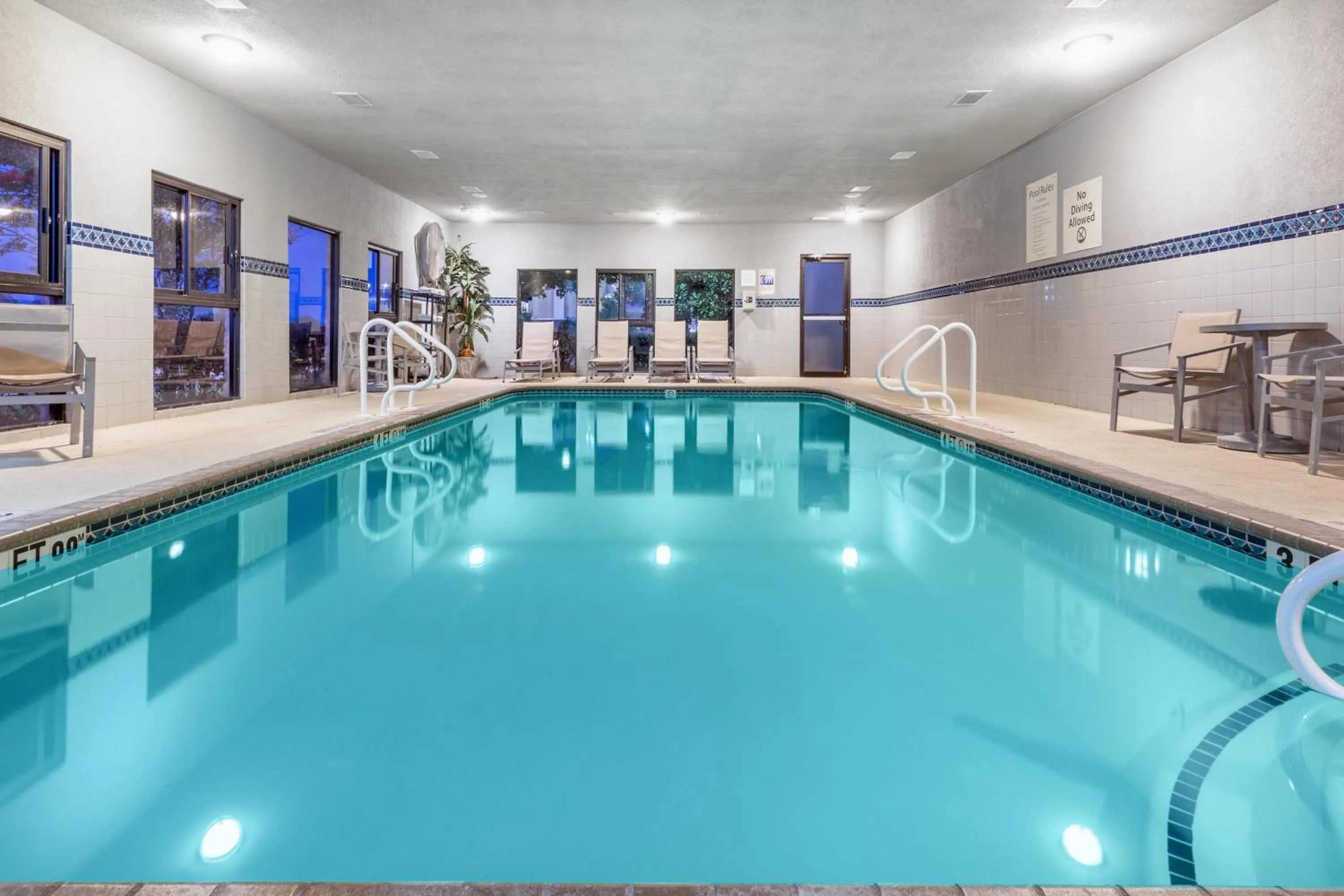 Swimming pool in Holiday Inn Express Hotel & Suites Austin NE-Hutto by IHG