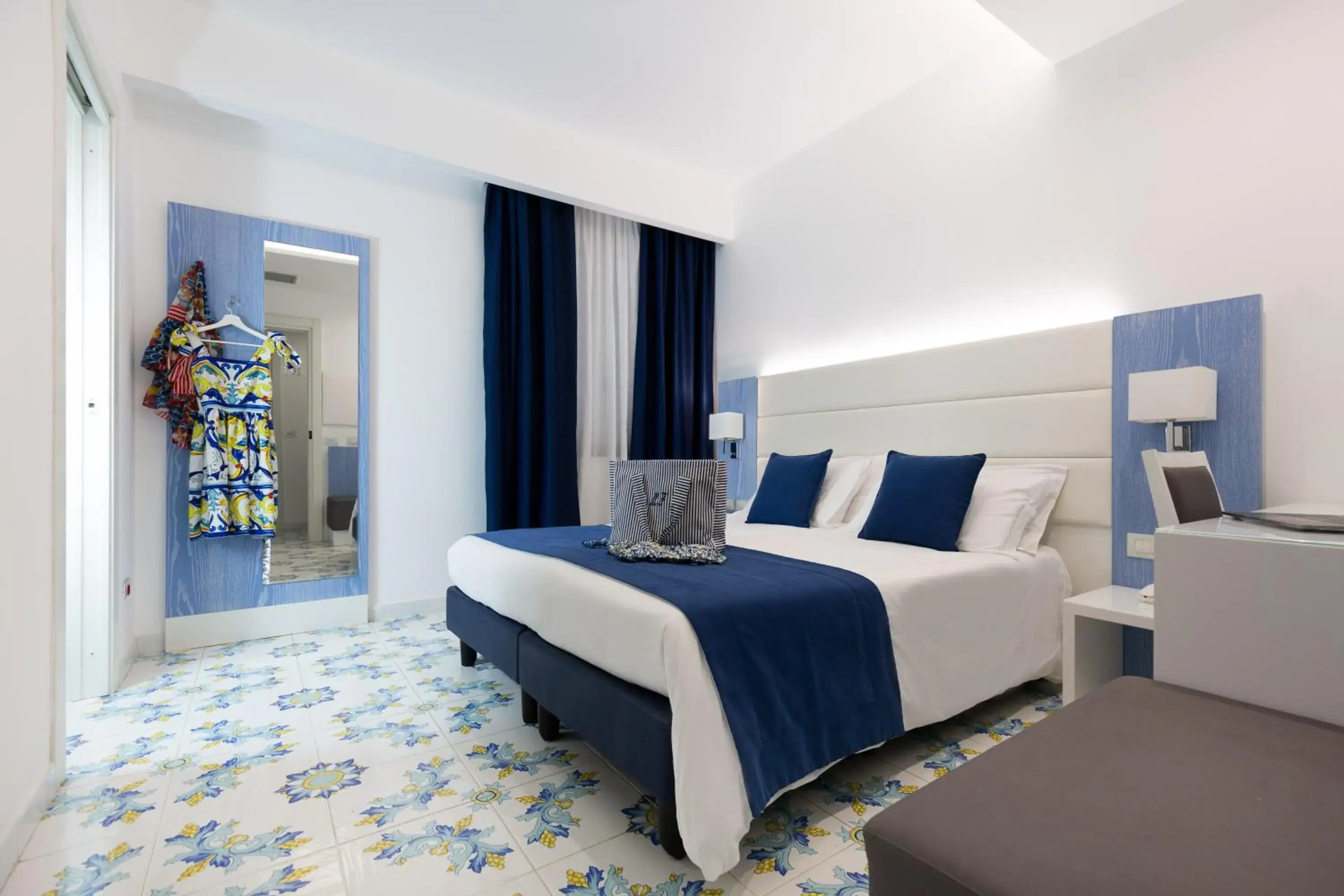 Bedroom, Bed in Hotel Giosue' a mare