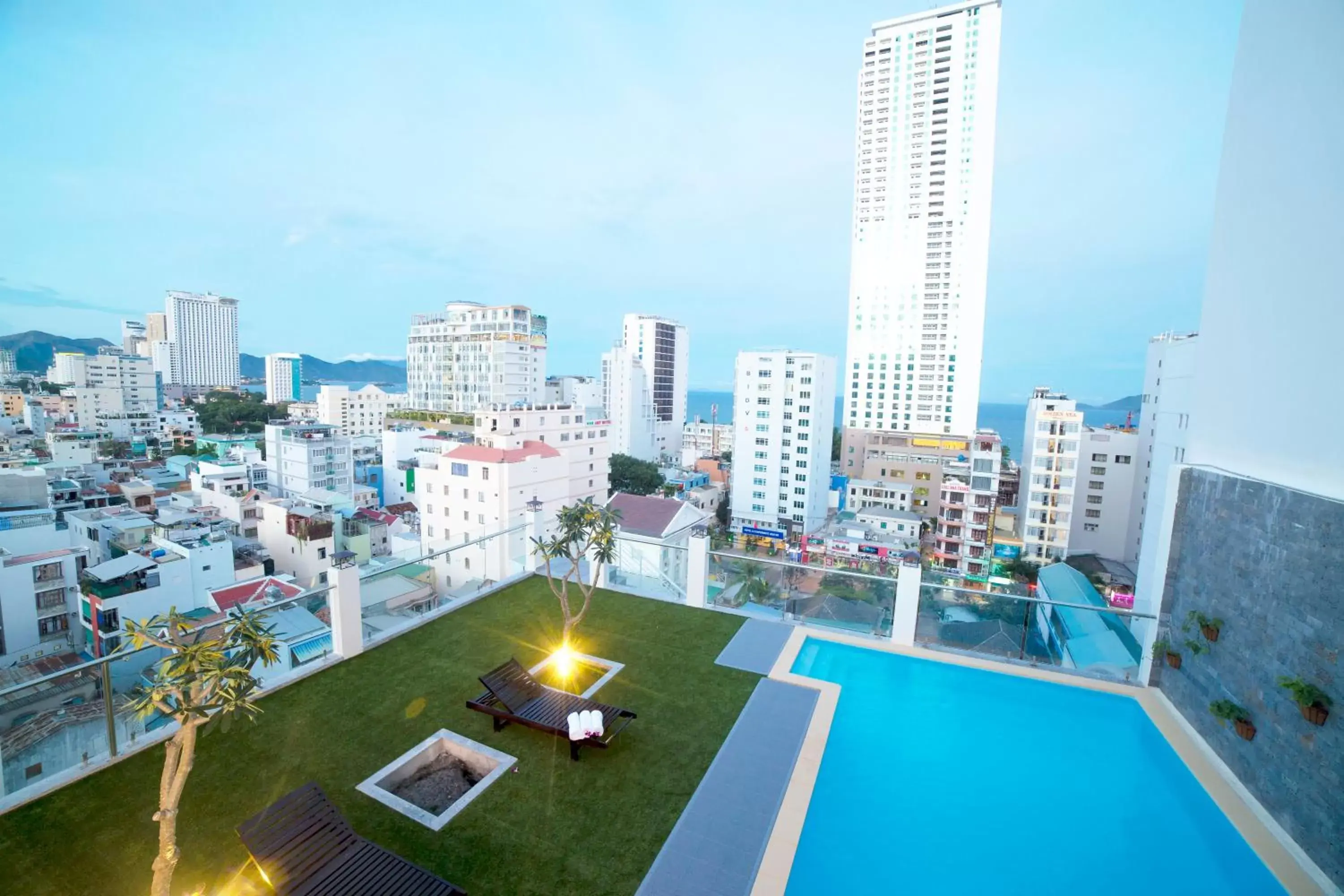 Pool View in Edele Hotel