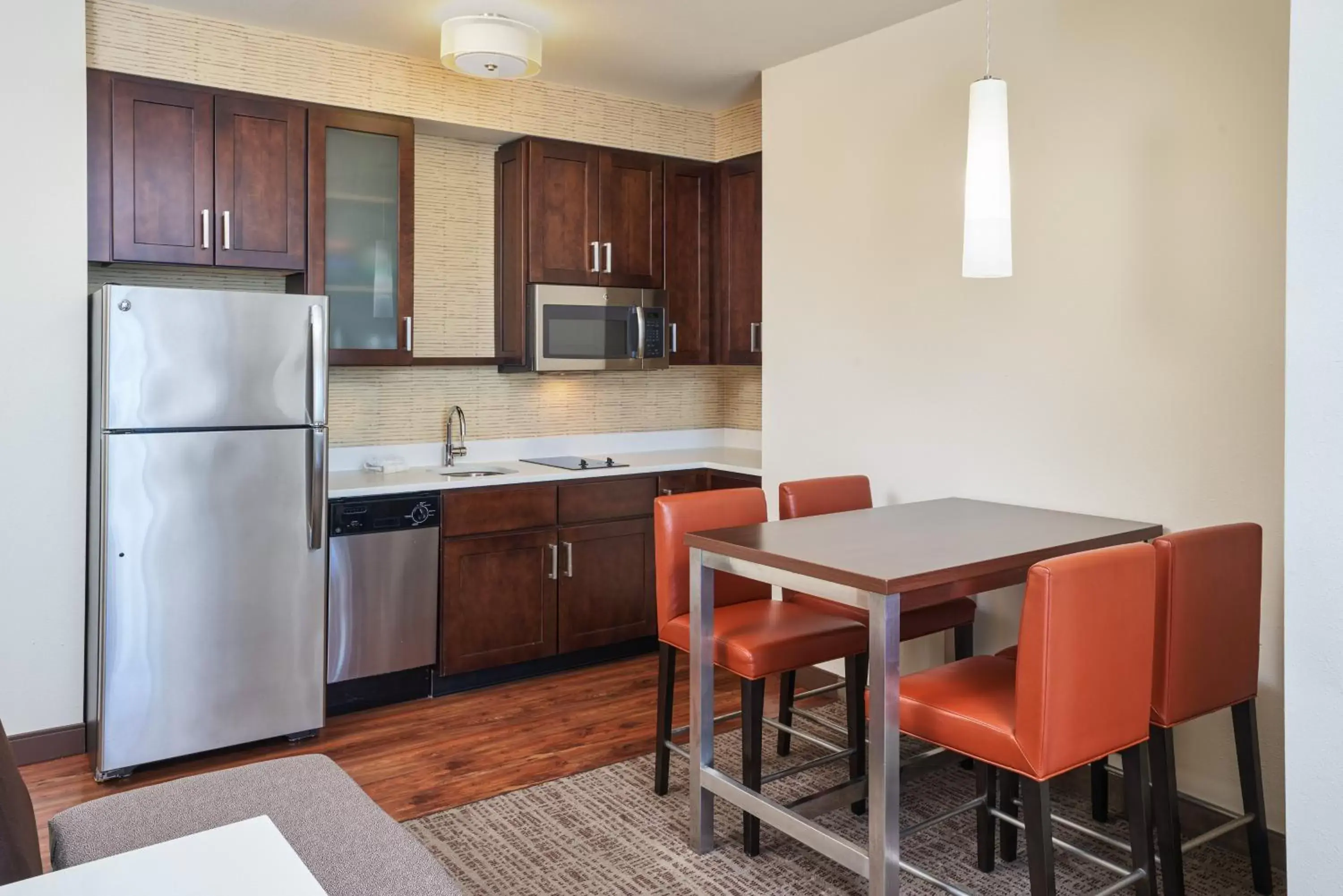 Kitchen or kitchenette, Kitchen/Kitchenette in Residence Inn by Marriott Philadelphia Airport