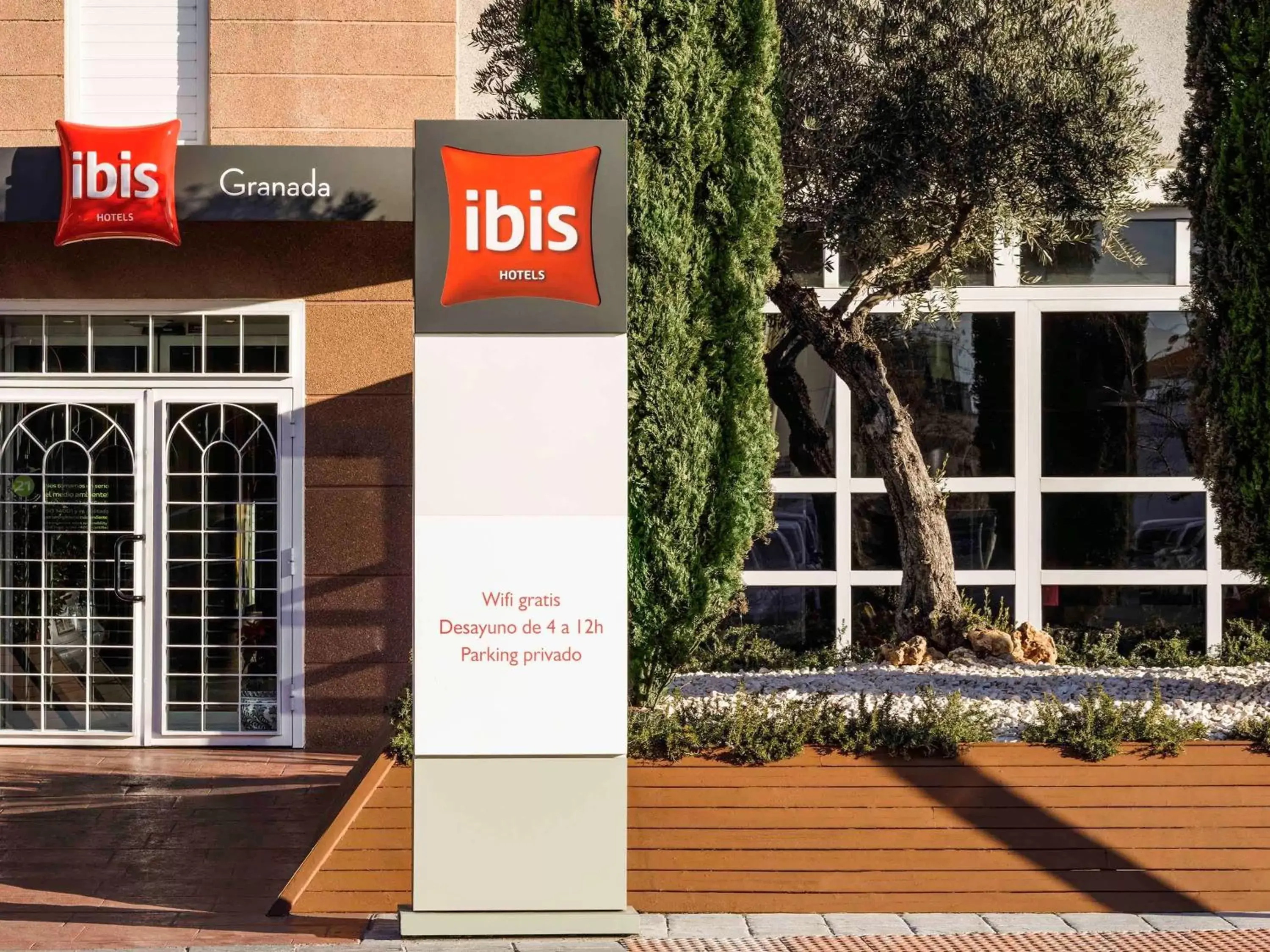 Other, Property Building in Ibis Granada