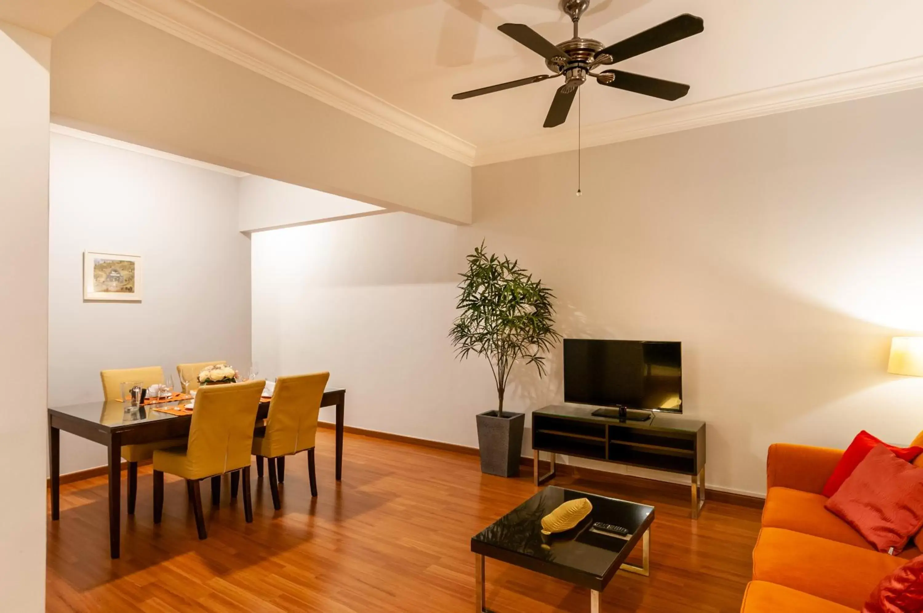 Living room, TV/Entertainment Center in Wedgewood Residences