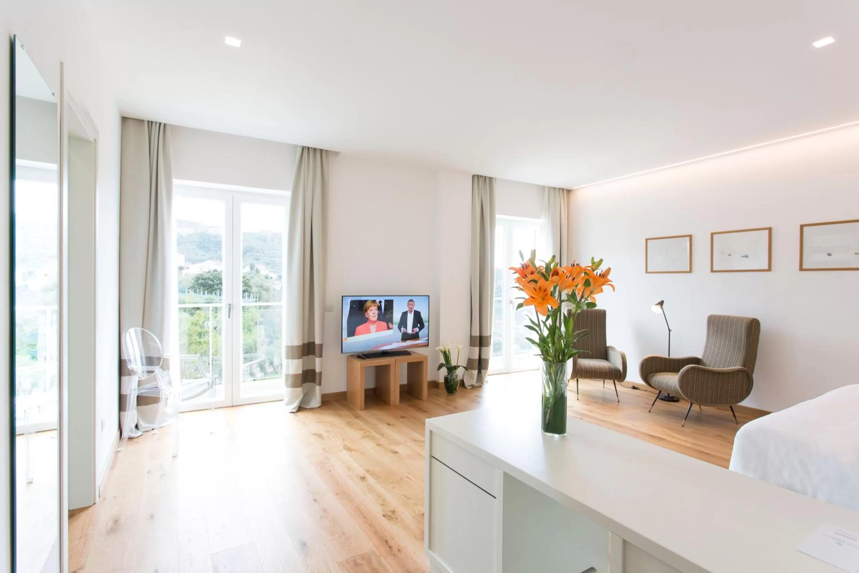 Day in Villa Fiorella Art Hotel