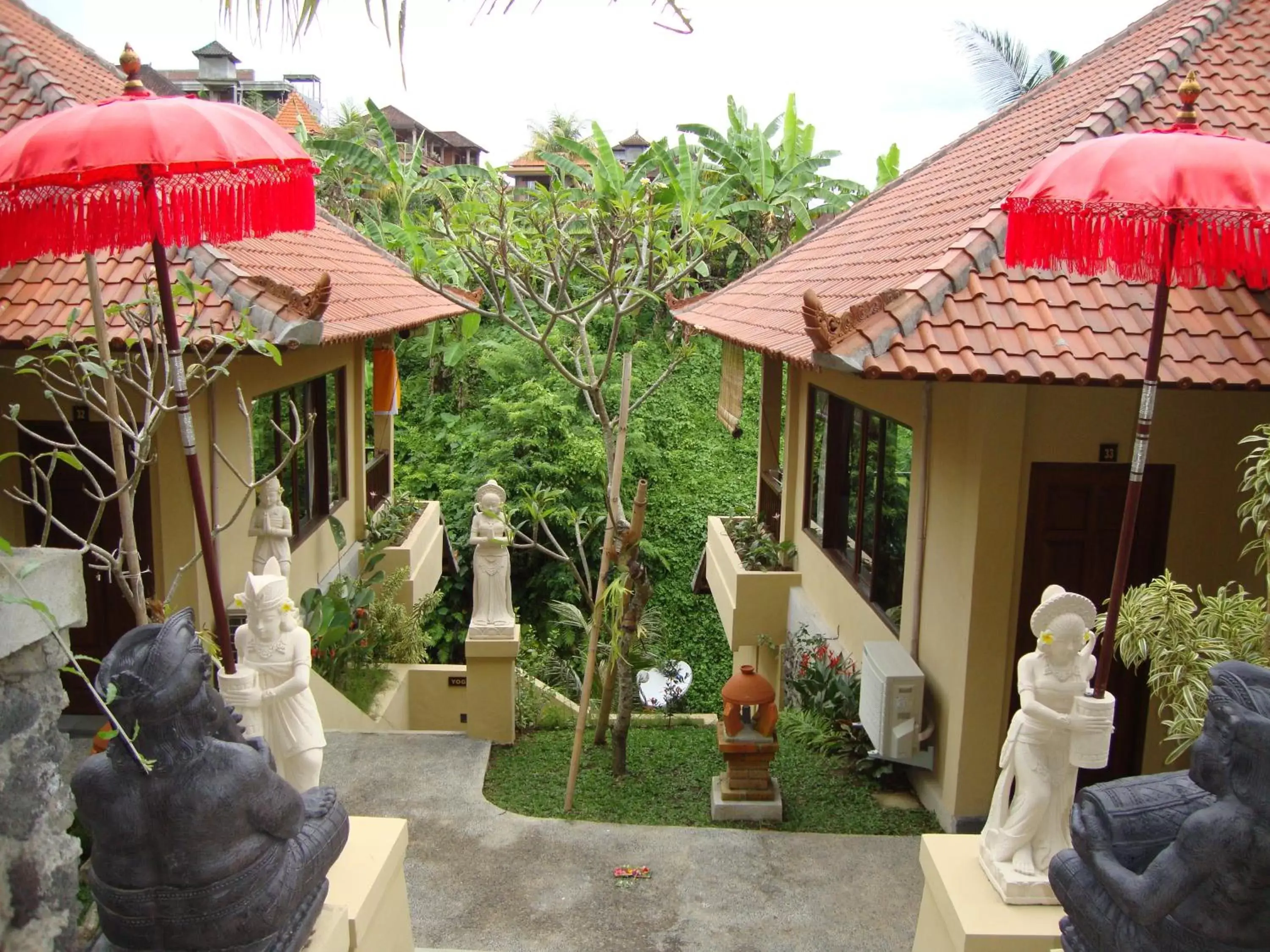 Facade/entrance in Sri Aksata Ubud Resort by Adyatma Hospitality