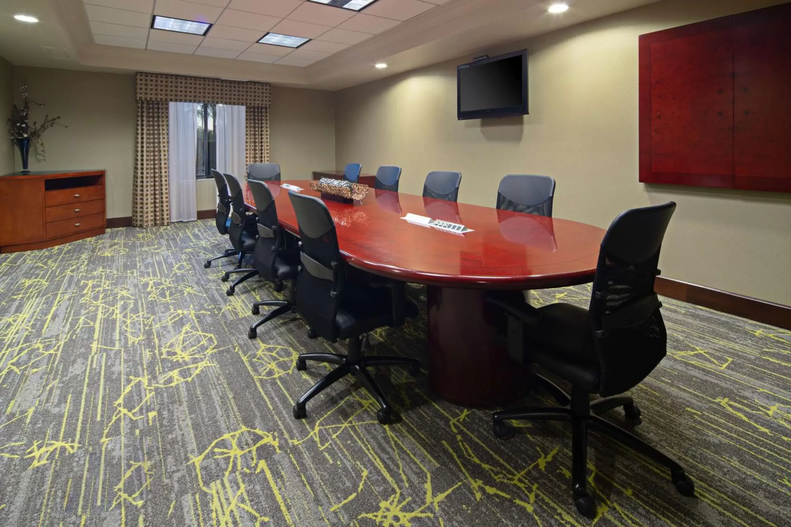 Meeting/conference room in Hampton Inn Visalia