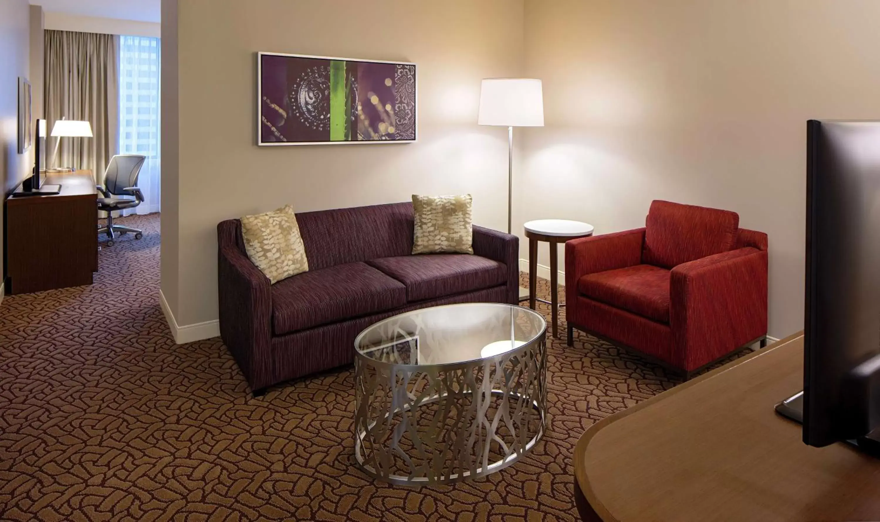 Bedroom, Seating Area in Hilton Garden Inn Downtown Dallas