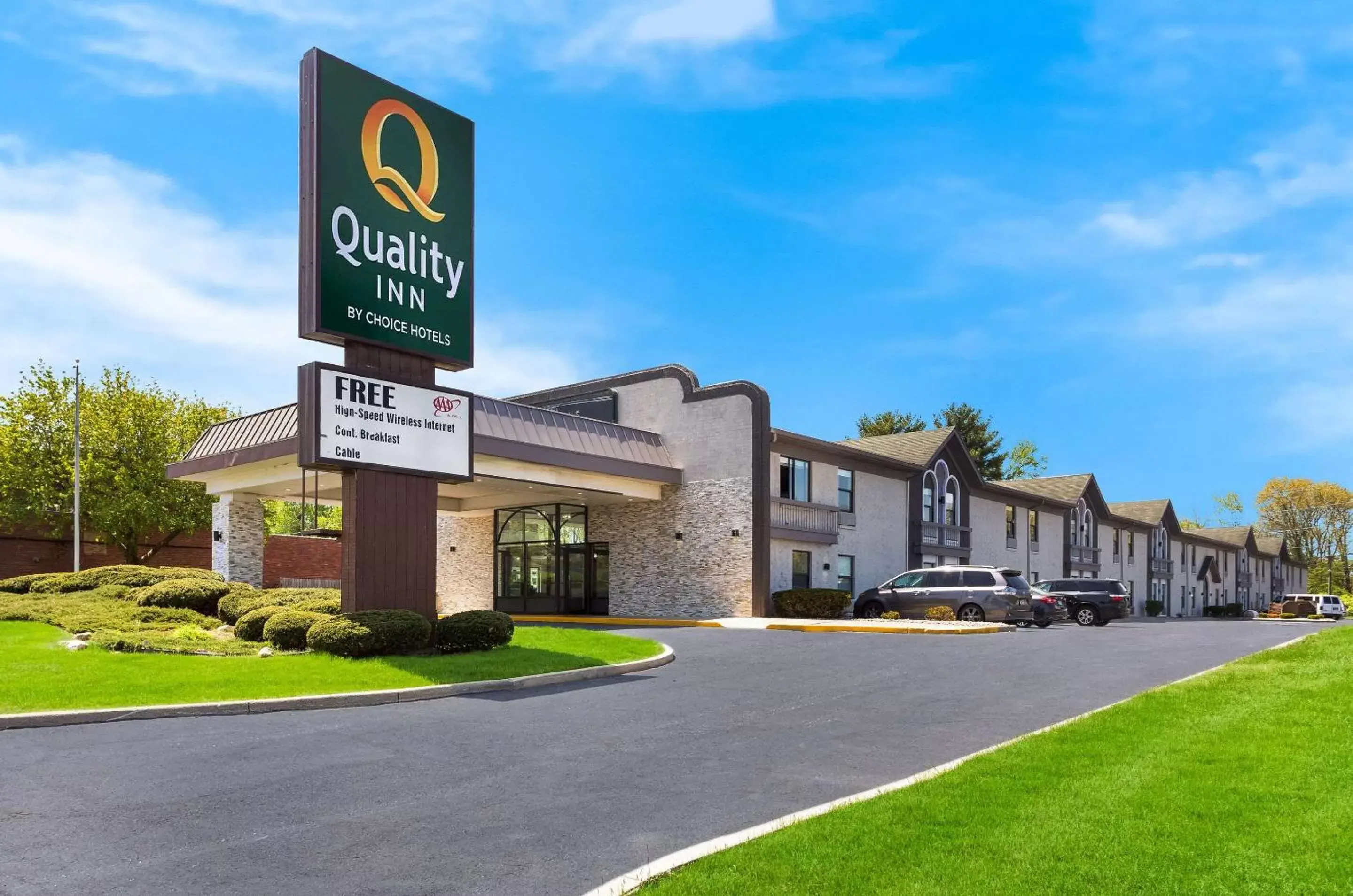 Property Building in Quality Inn South Bend near Notre Dame