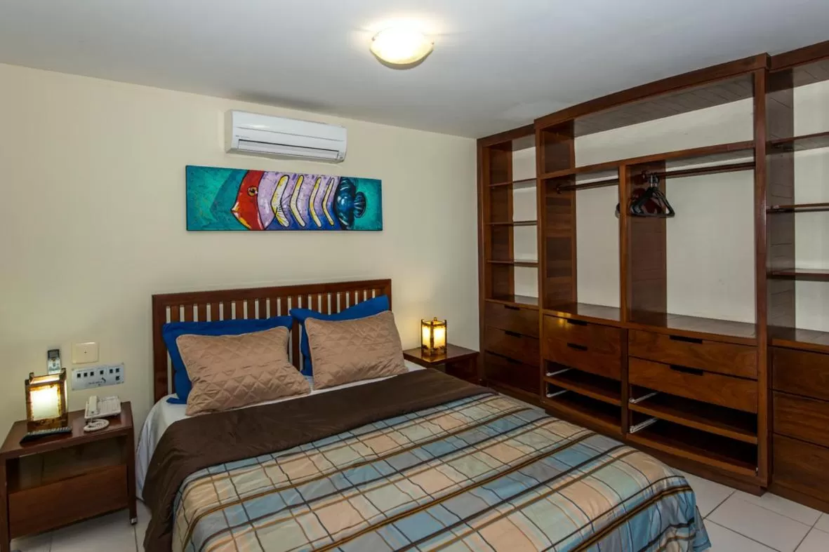 Deluxe Family (3-4 Adults) in Blue Marlin Apartments