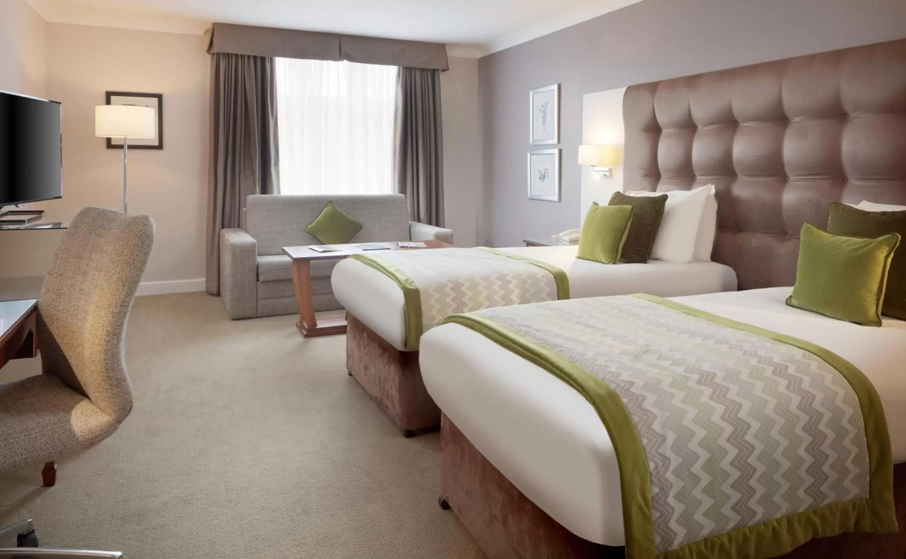 Bedroom, Bed in Mercure Shrewsbury Albrighton Hall Hotel & Spa