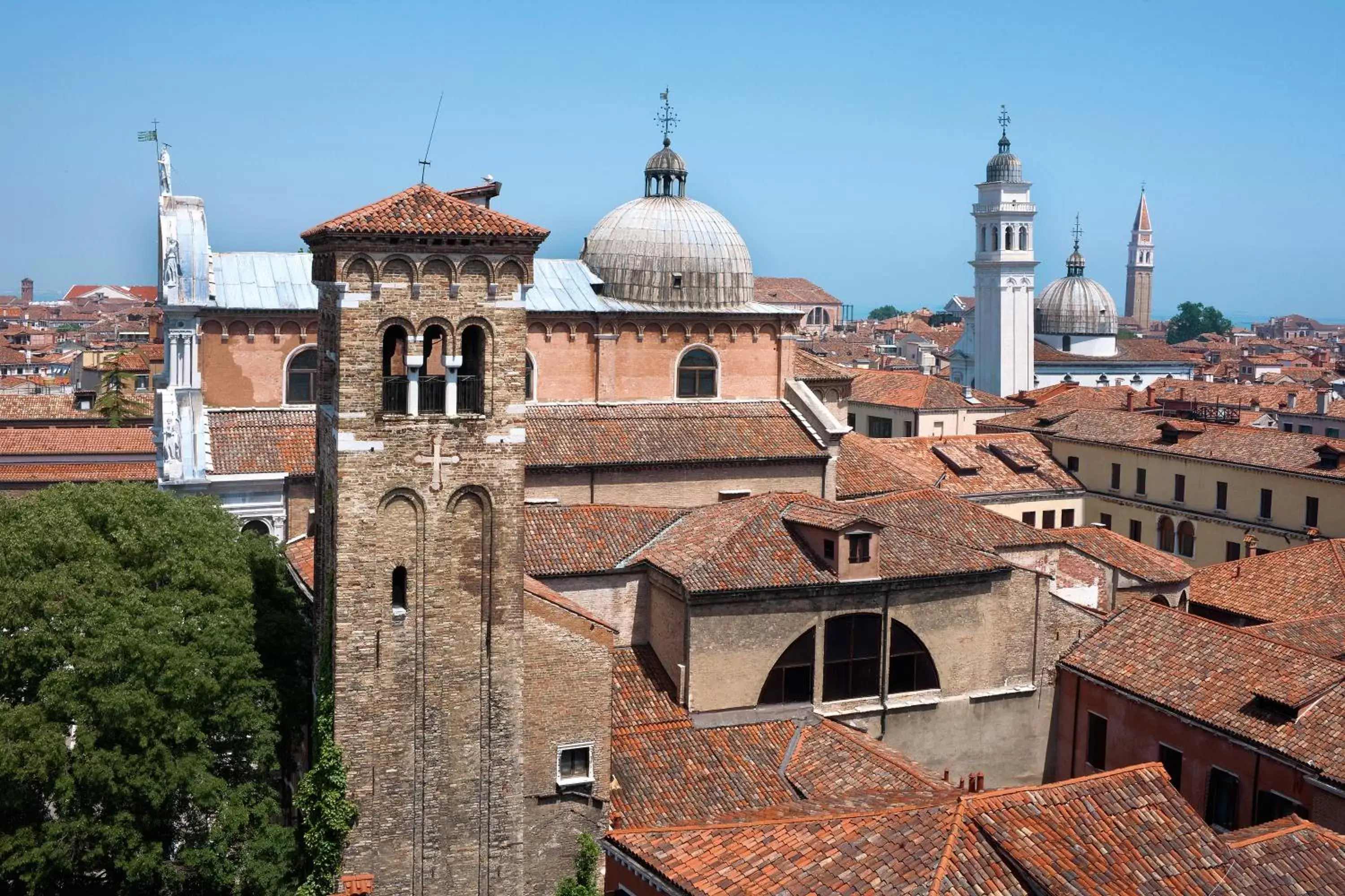 City view in Londra Palace Venezia