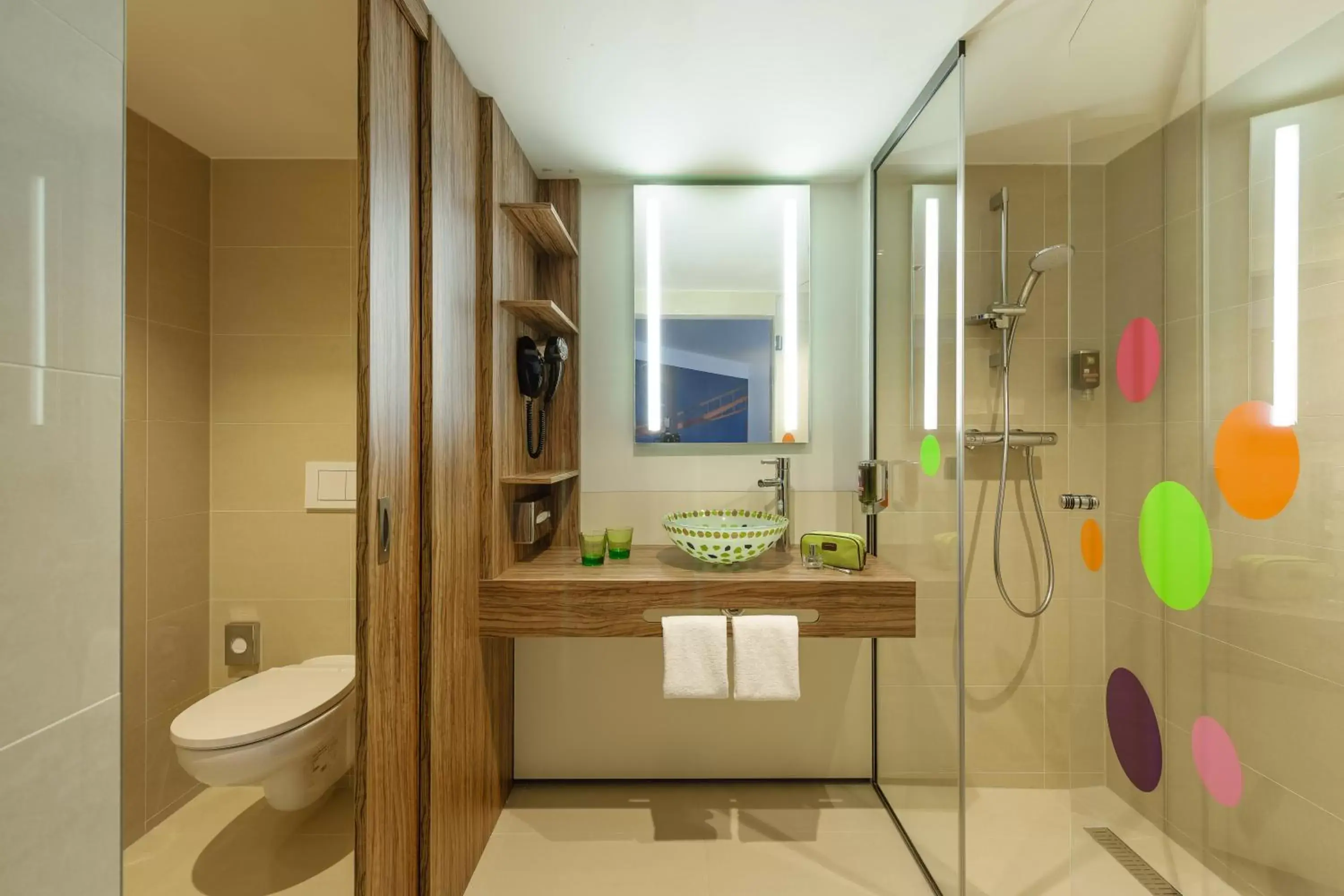 Shower, Bathroom in Ibis Styles Wien City