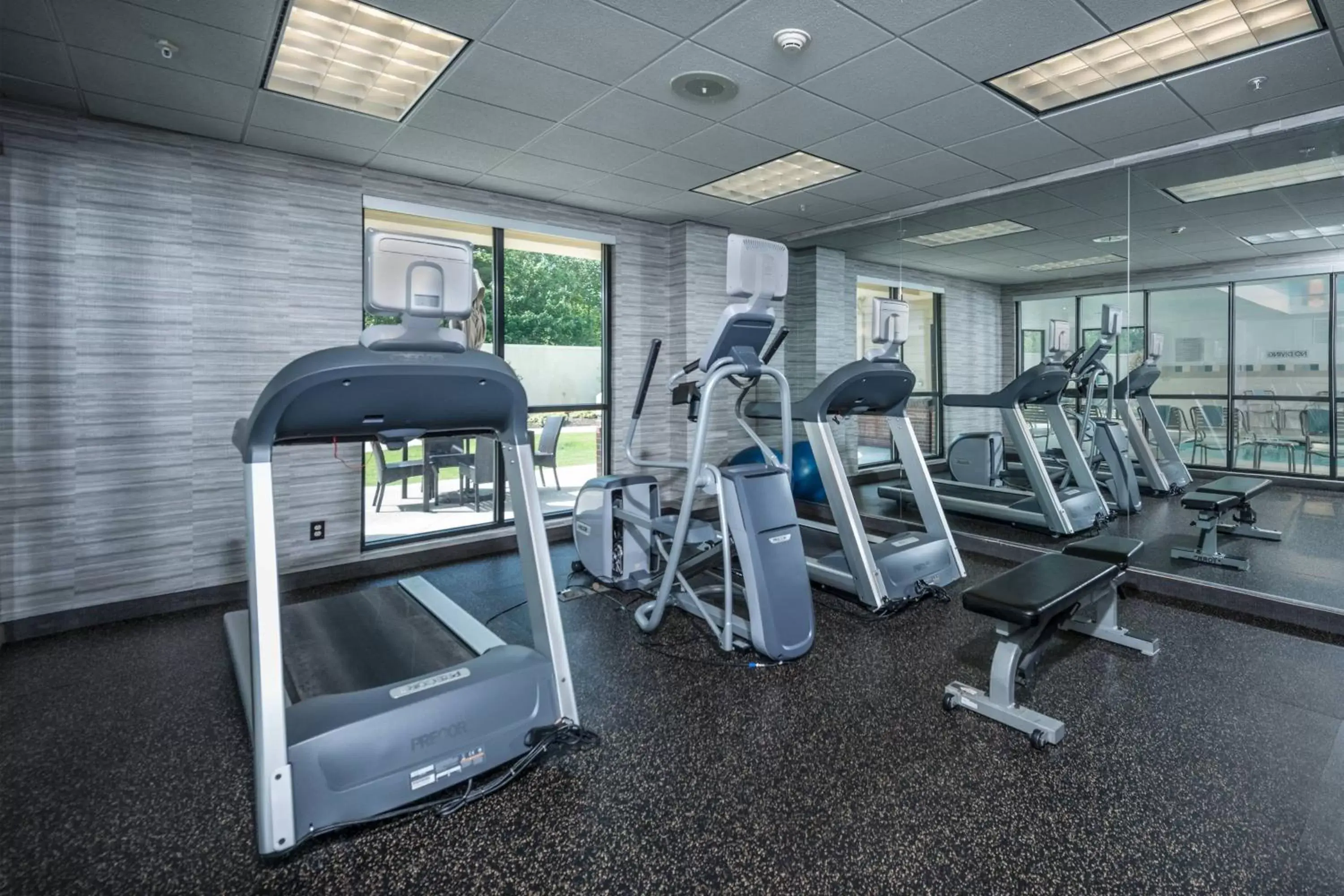 Fitness centre/facilities, Fitness Center/Facilities in Courtyard Bangor