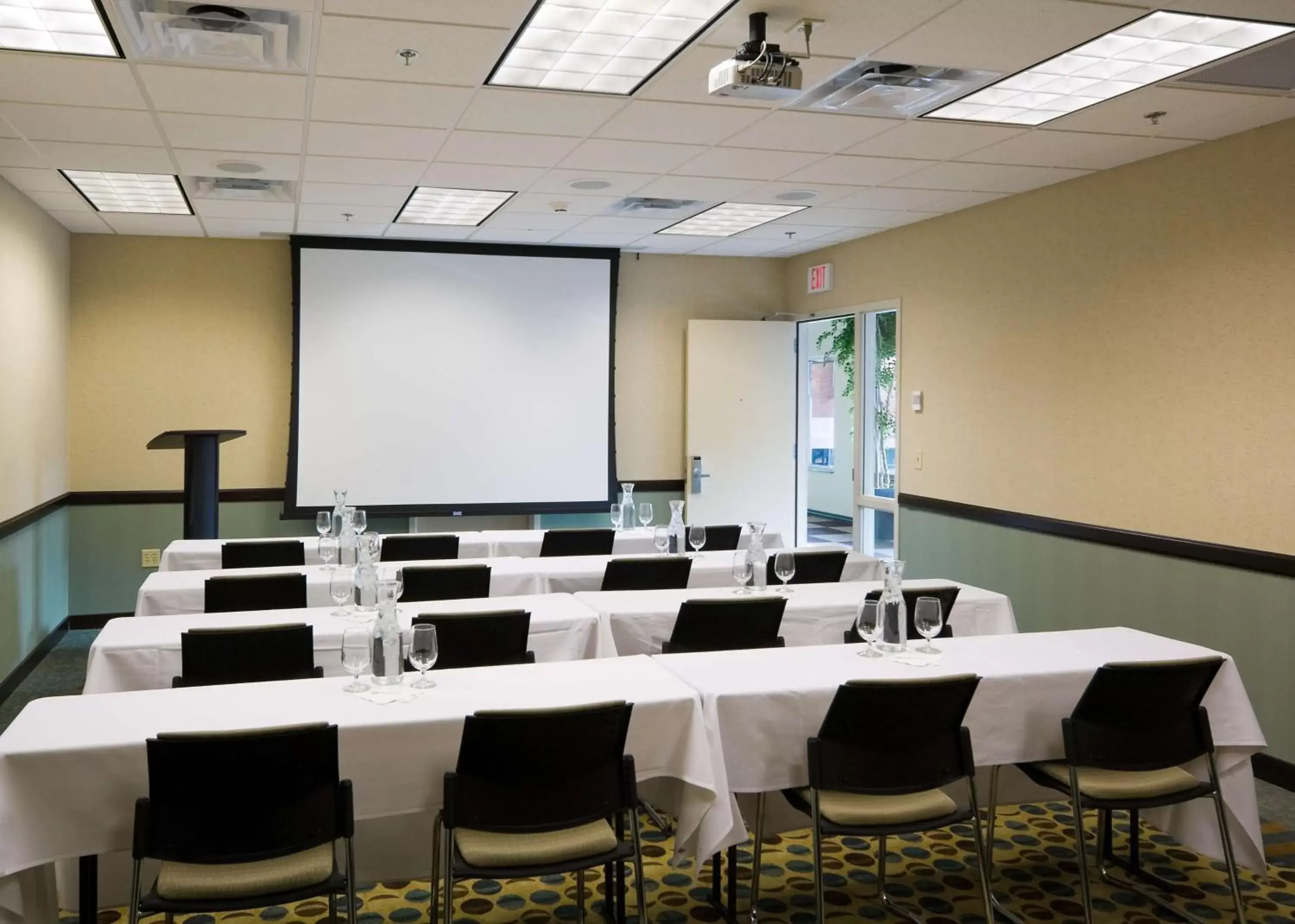 Meeting/conference room in Hilton Garden Inn Mankato Downtown