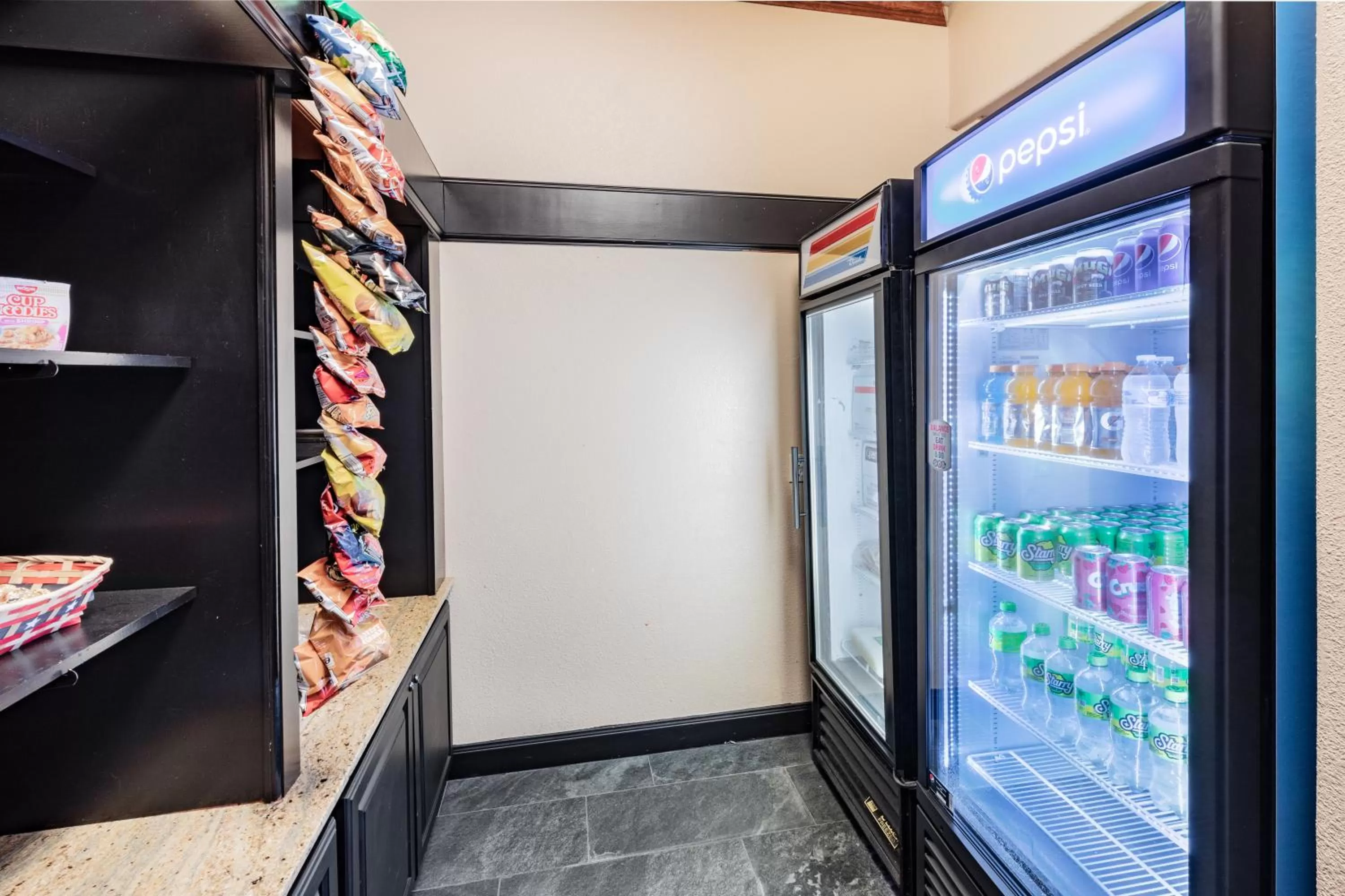 Supermarket/grocery shop in Wingate by Wyndham Houston Bush Intercontinental Airport