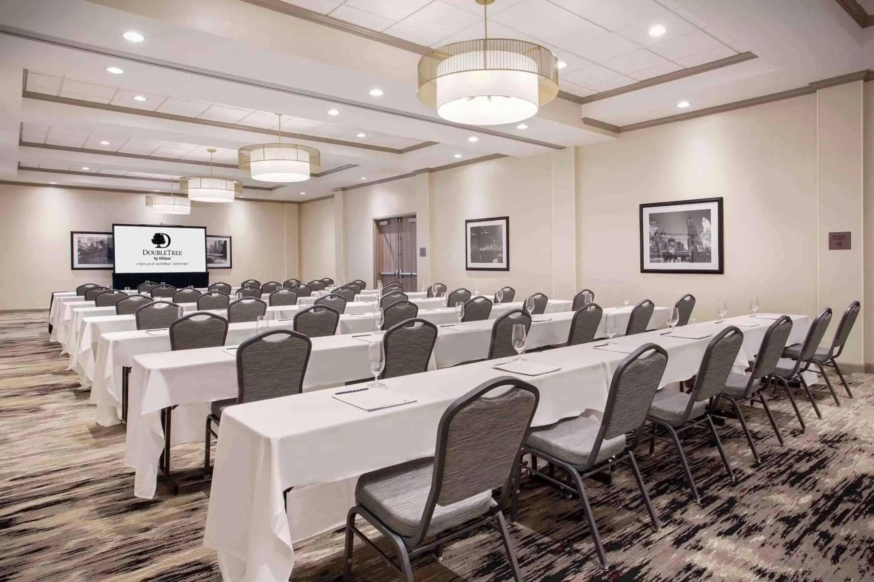 Meeting/conference room in DoubleTree by Hilton Chicago Midway Airport, IL