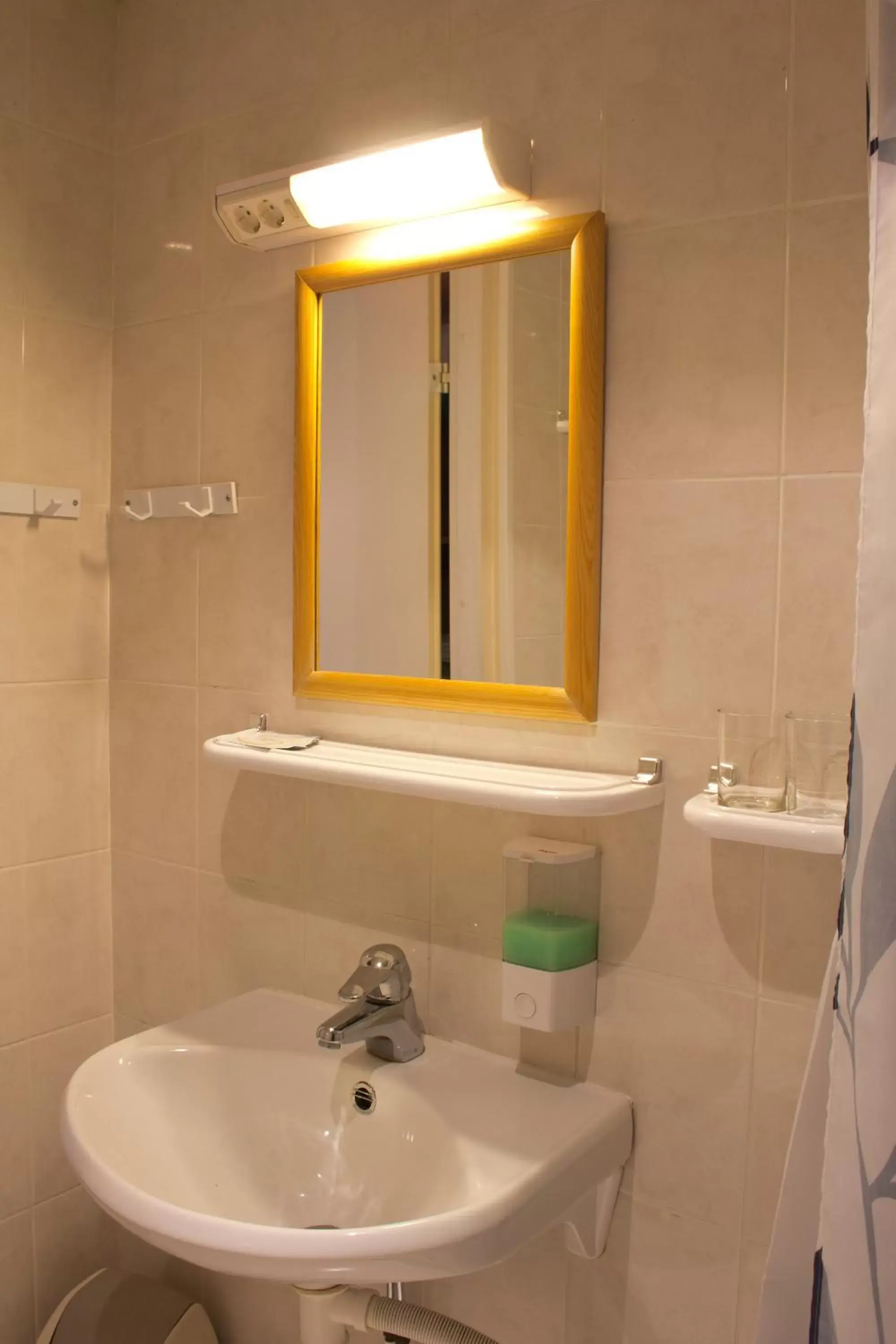 Shower, Bathroom in Lilleküla Hotel