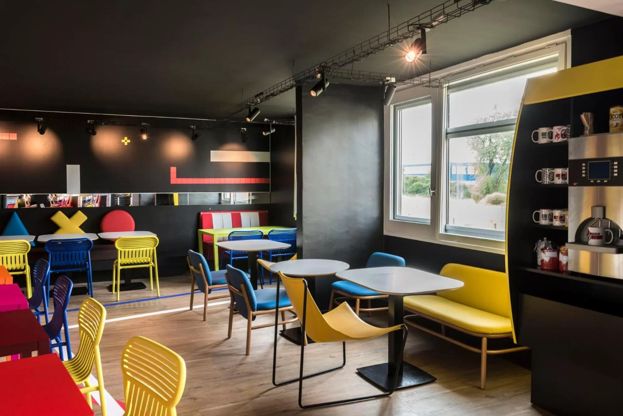 Decorative detail in ibis Styles Lyon Bron Eurexpo