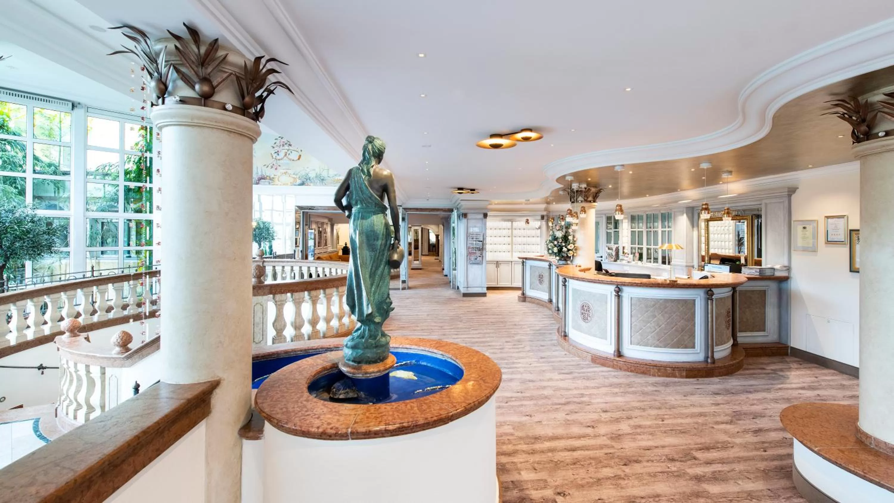 Lobby or reception in Parkhotel