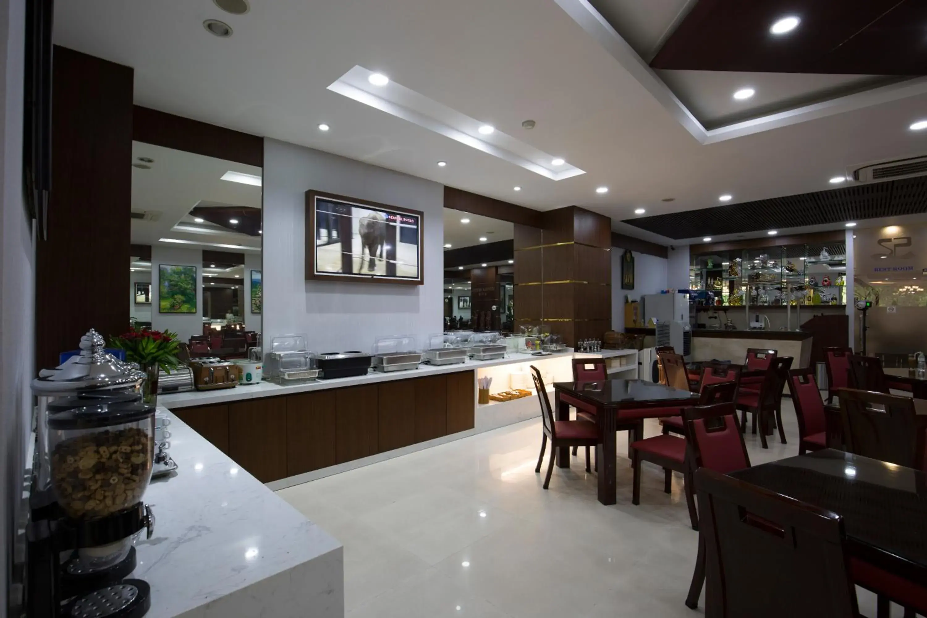 Food and drinks, Restaurant/Places to Eat in Sophia Hotel