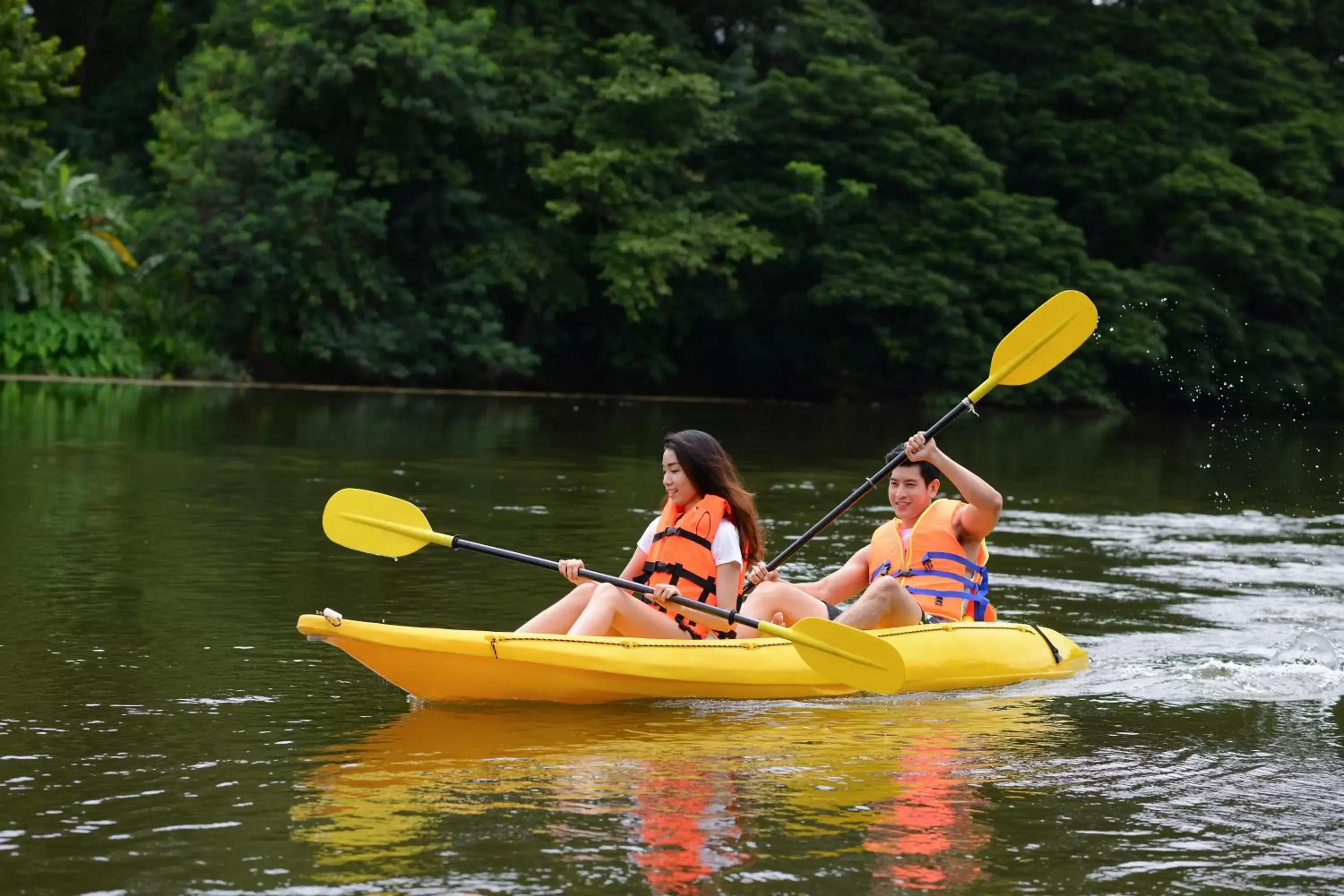 Canoeing in Princess River Kwai Hotel