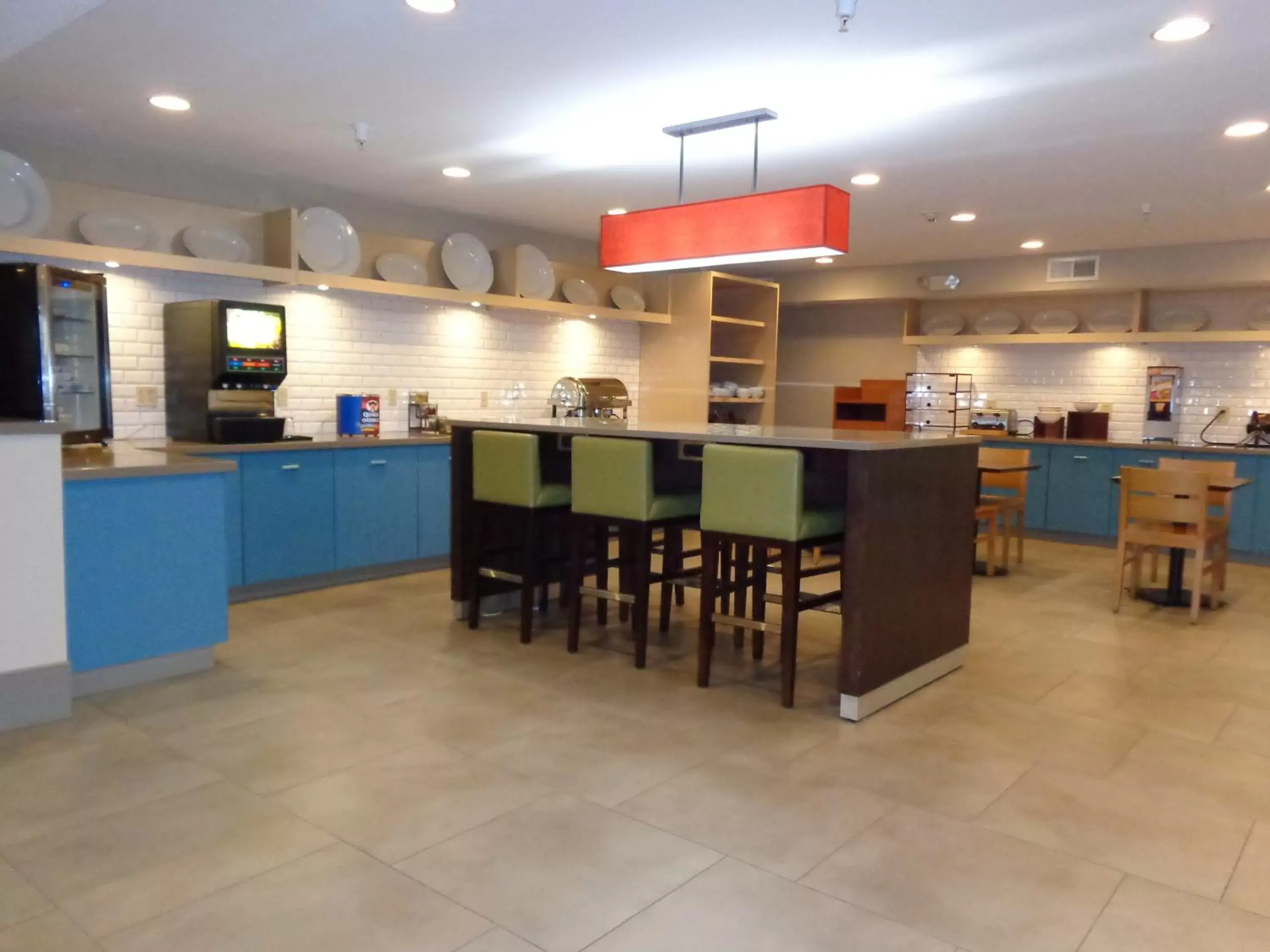 Restaurant/places to eat in Country Inn & Suites by Radisson, Cedar Rapids Airport, IA Restaurant/places to eat in Country Inn & Suites by Radisson, Cedar Rapids Airport, IA