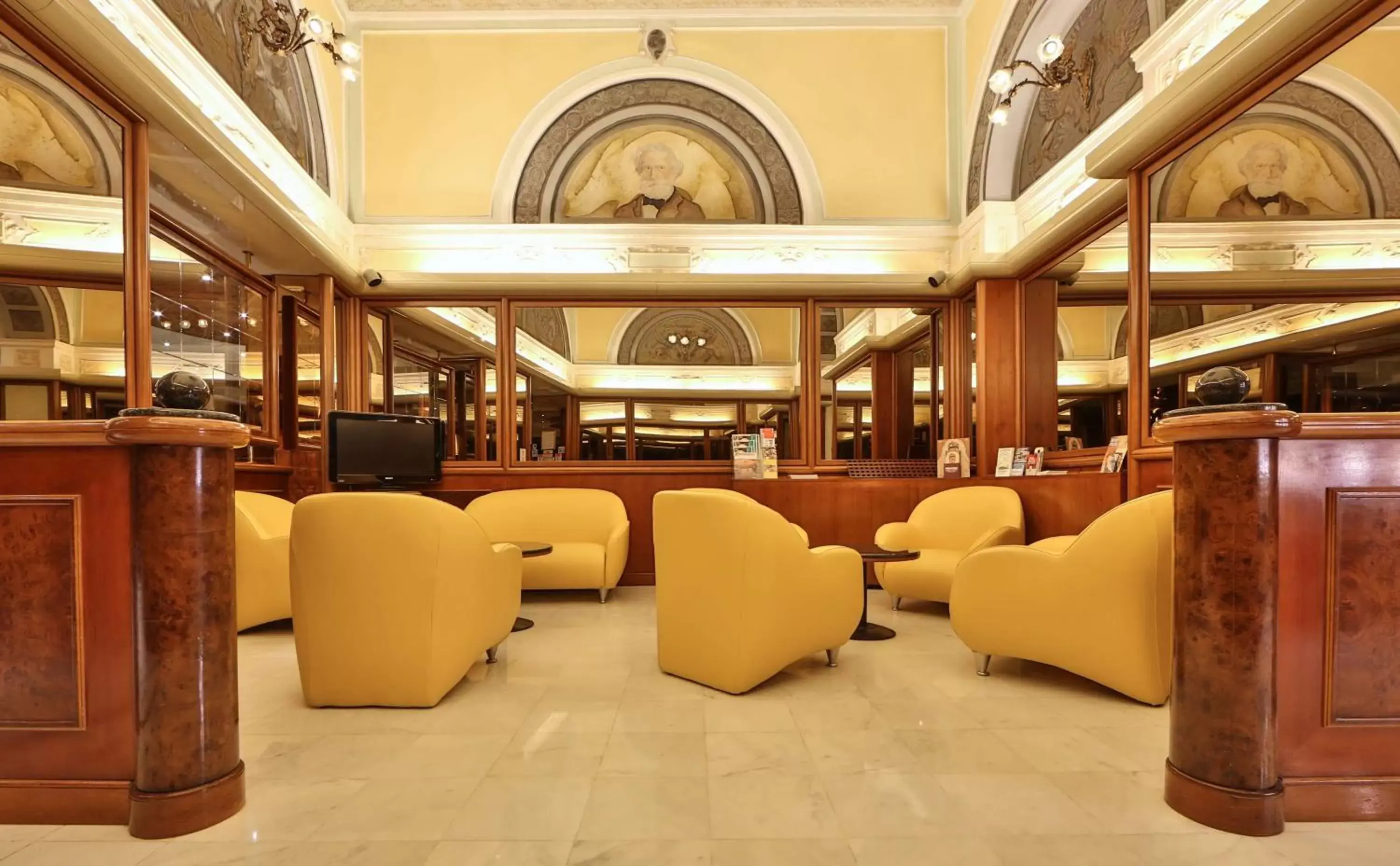 Lobby or reception, Lounge/Bar in Best Western Hotel Moderno Verdi