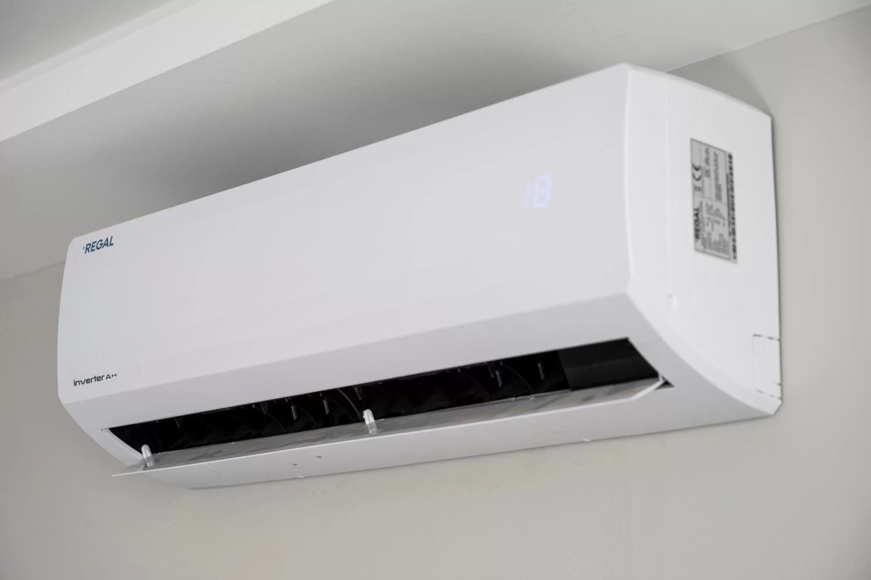 air conditioner in Comfort Center Suit Hotel