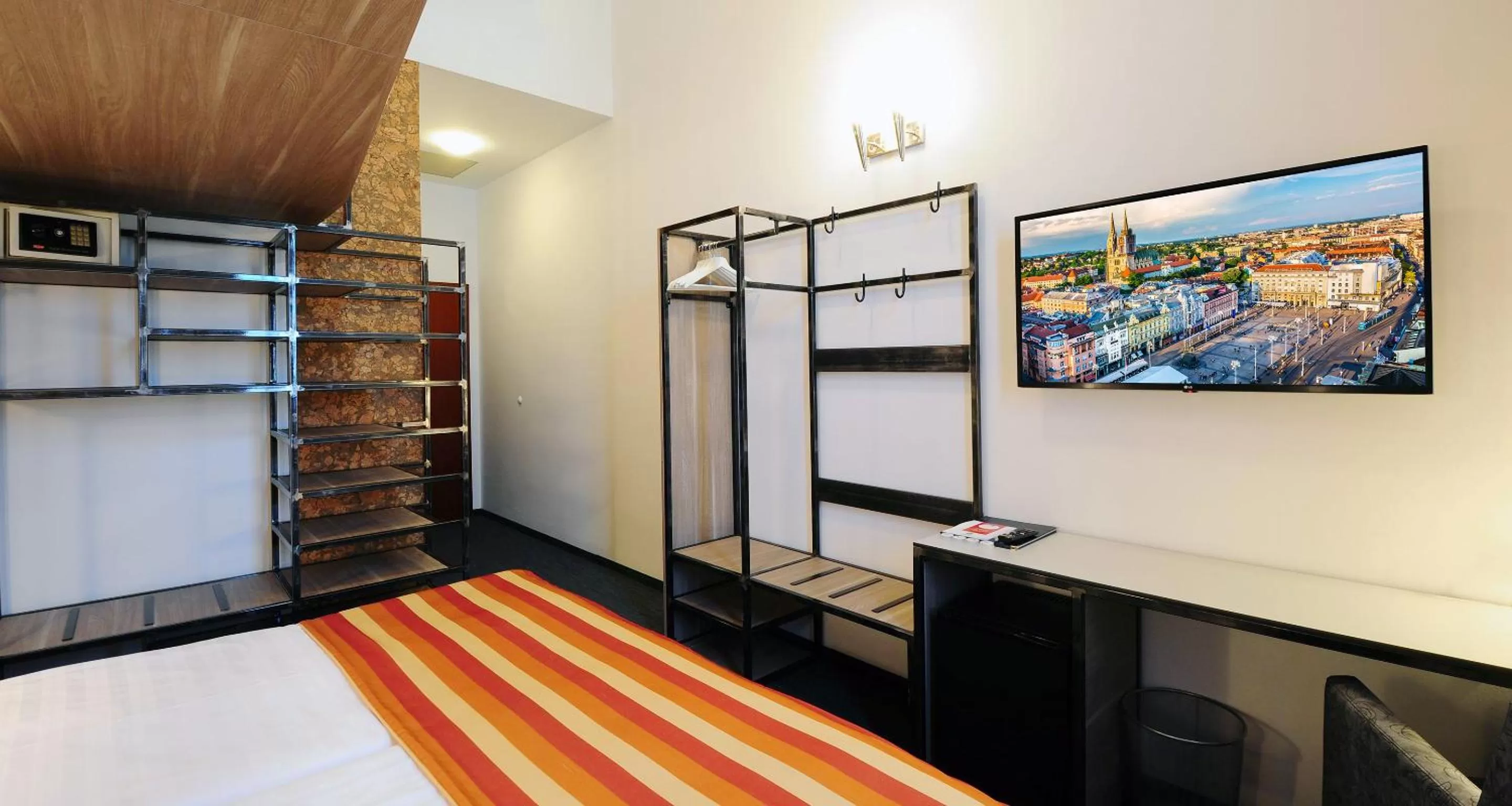 Bedroom, Bed in Best Western Airport Hotel Stella