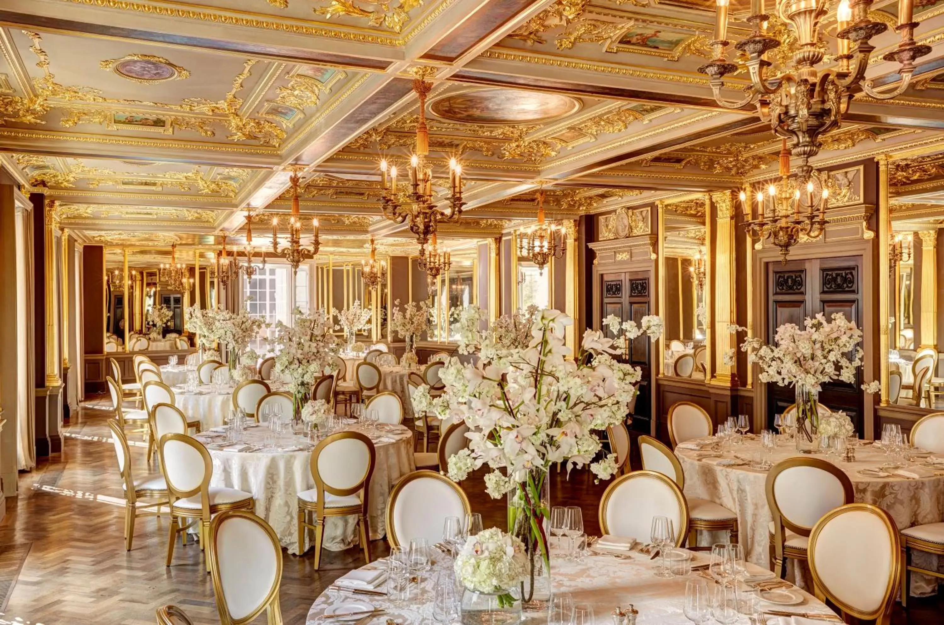 Banquet/Function facilities, Restaurant/Places to Eat in Hotel Cafe Royal