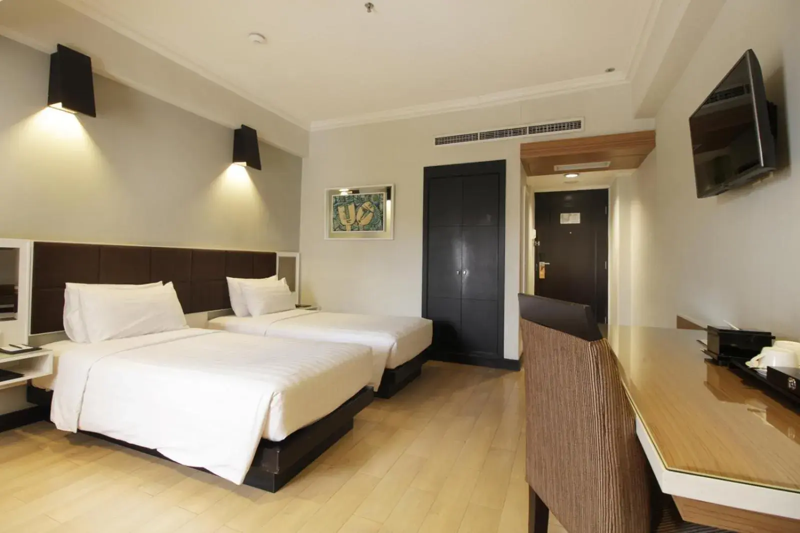 Bedroom in Hotel Santika Premiere Jogja