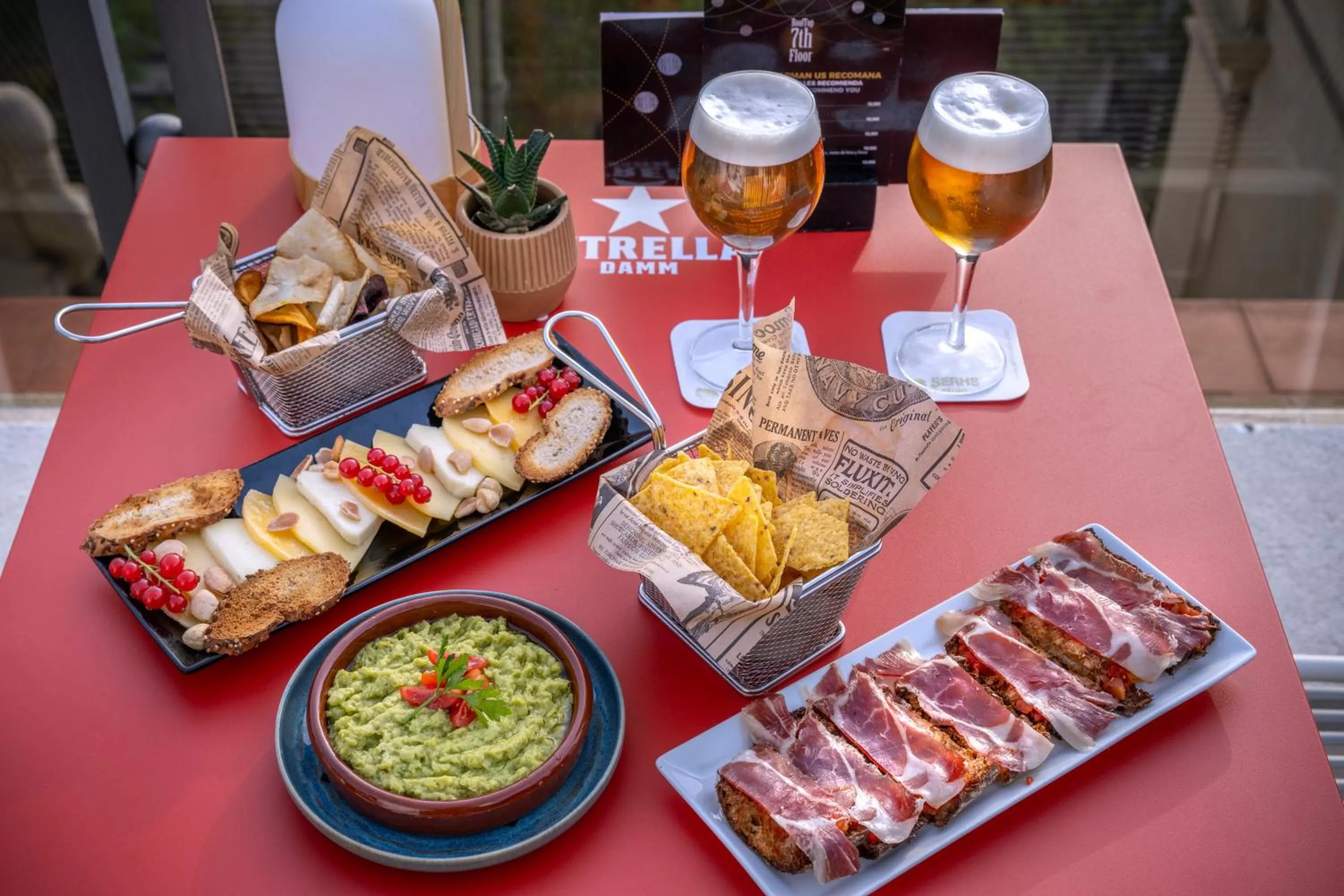 Lounge or bar in Hotel SERHS Rivoli Rambla