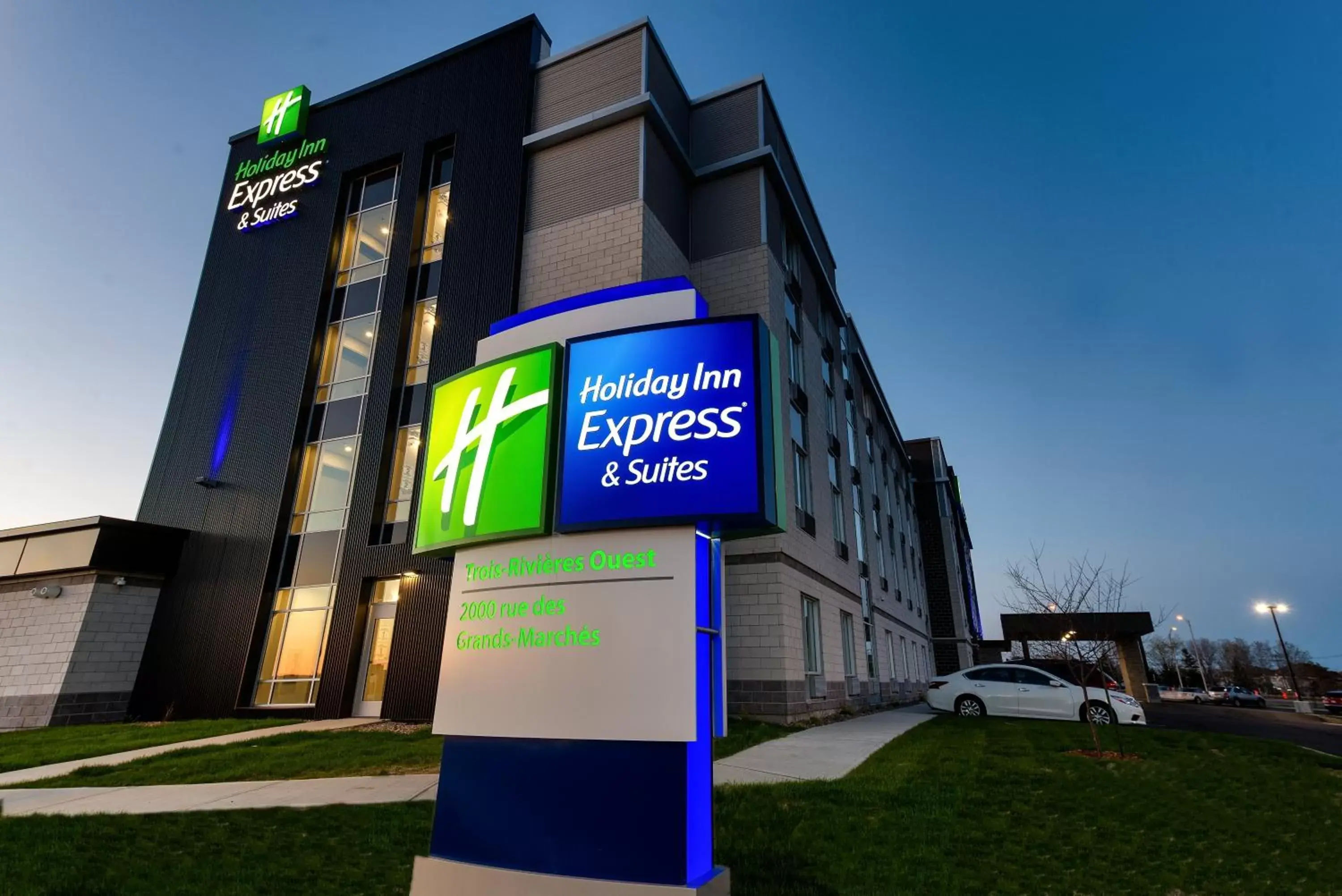 Property Building in Holiday Inn Express & Suites - Trois Rivieres Ouest, an IHG Hotel