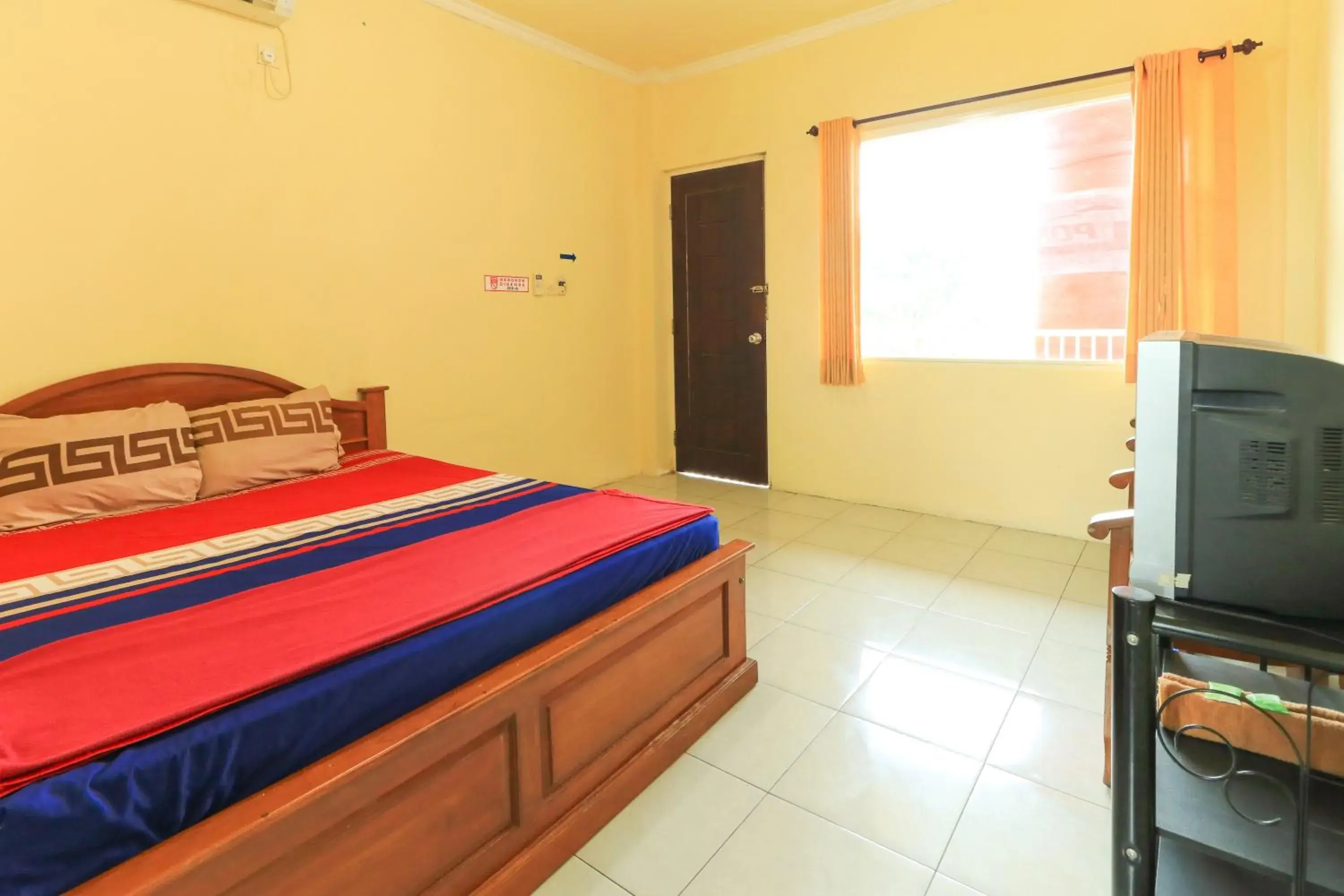 Photo of the whole room, Bed in Penginapan Pondok Rizqi