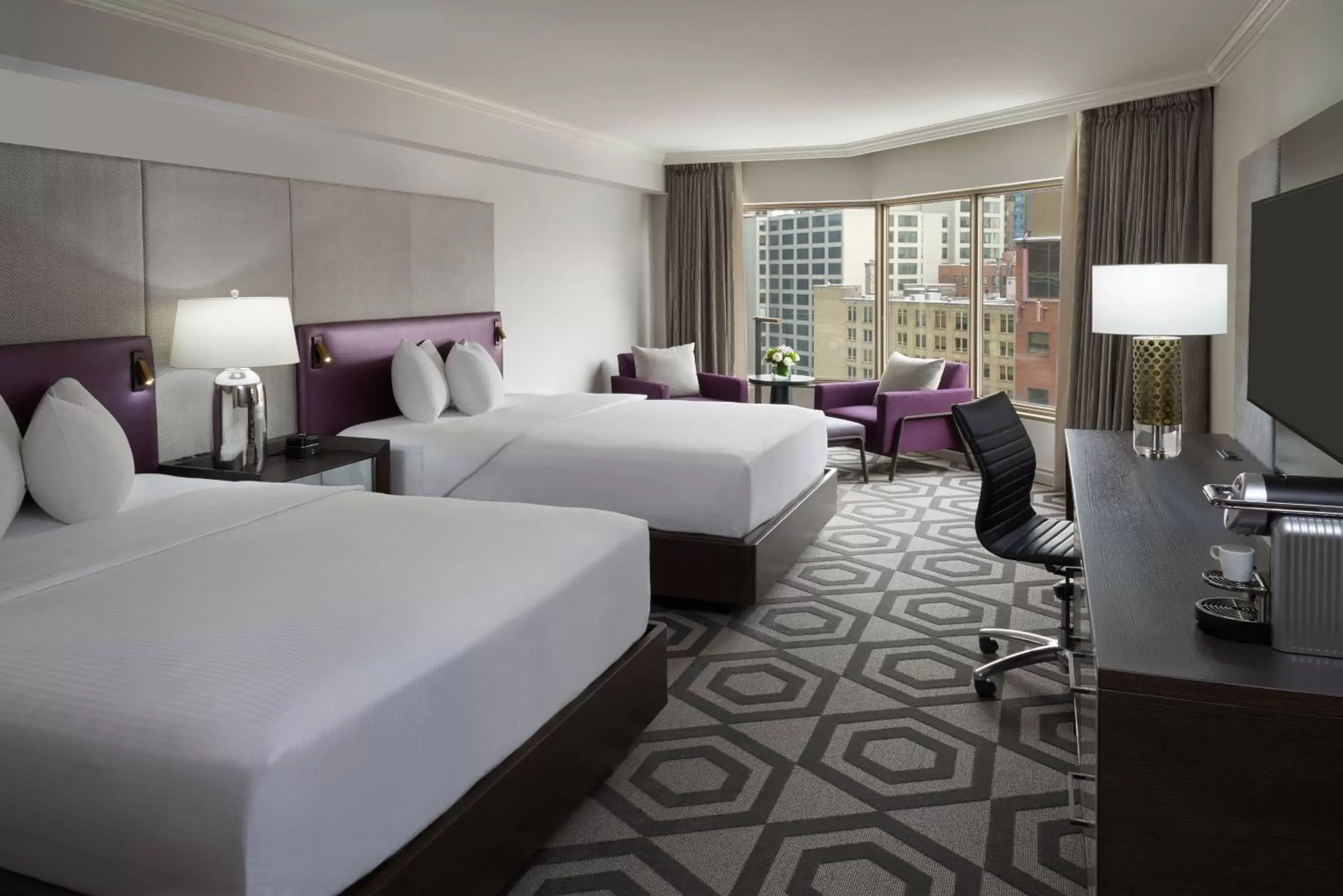 City view, Bed in InterContinental Toronto Centre by IHG City view, Bed in InterContinental Toronto Centre by IHG