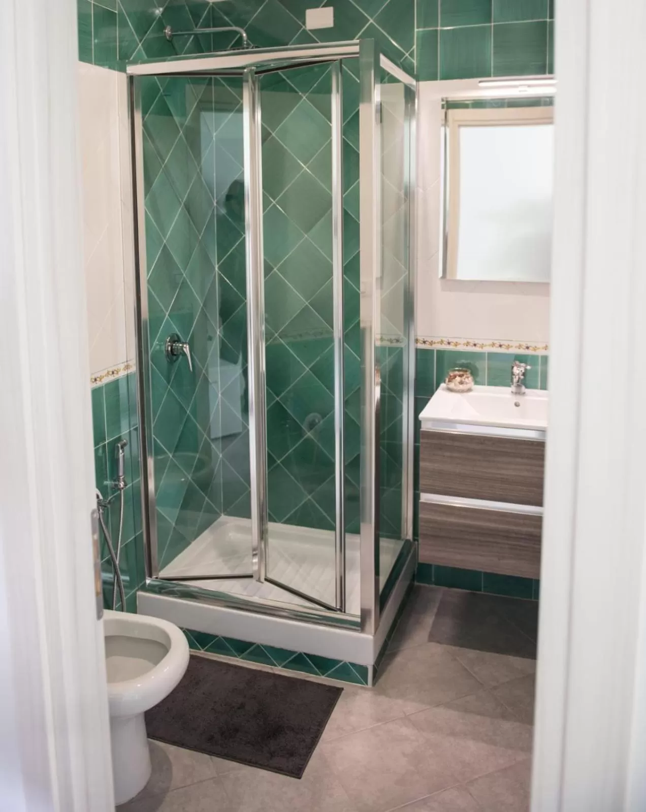 Shower in B&B Marina