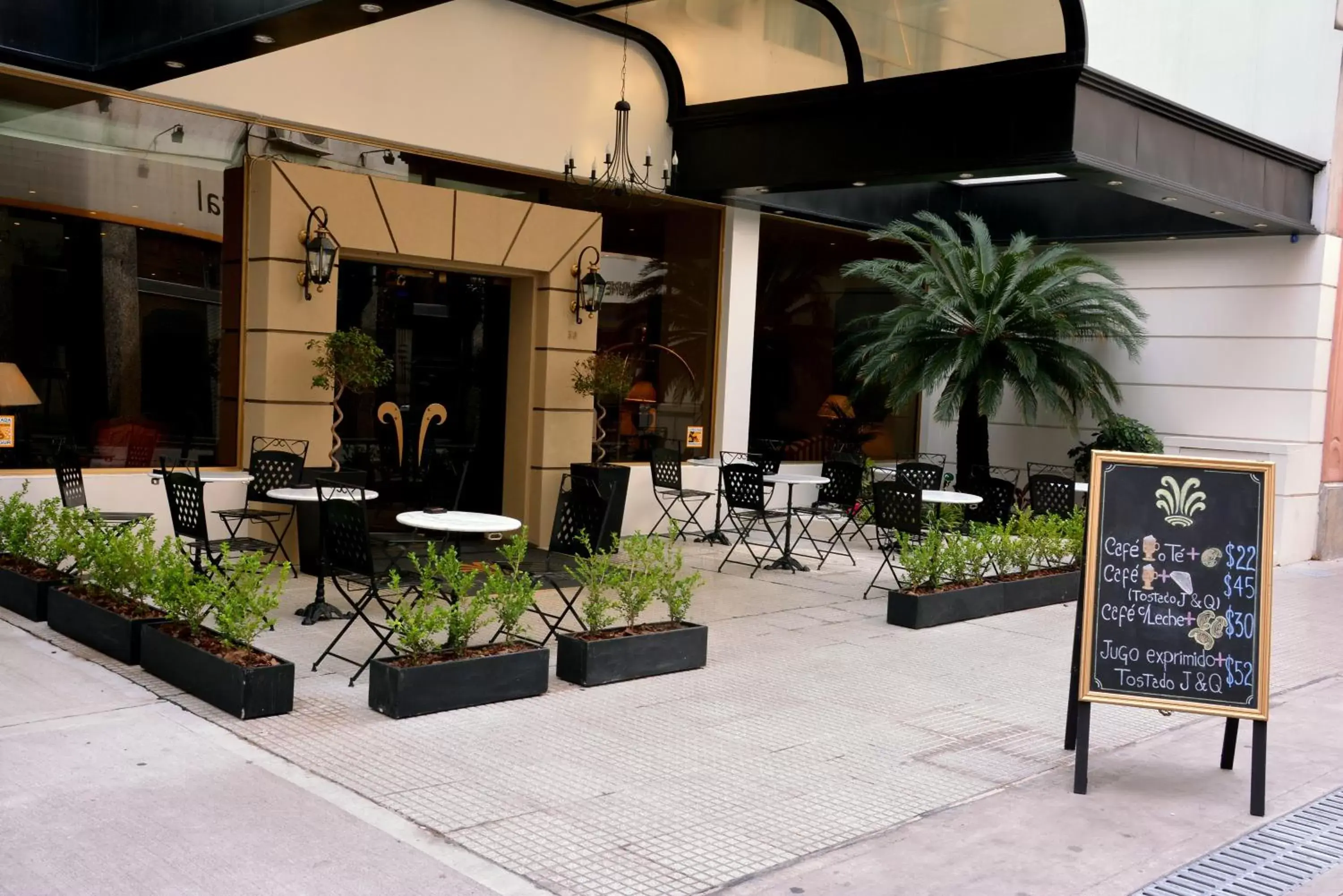 Facade/entrance in Centuria Hotel Buenos Aires