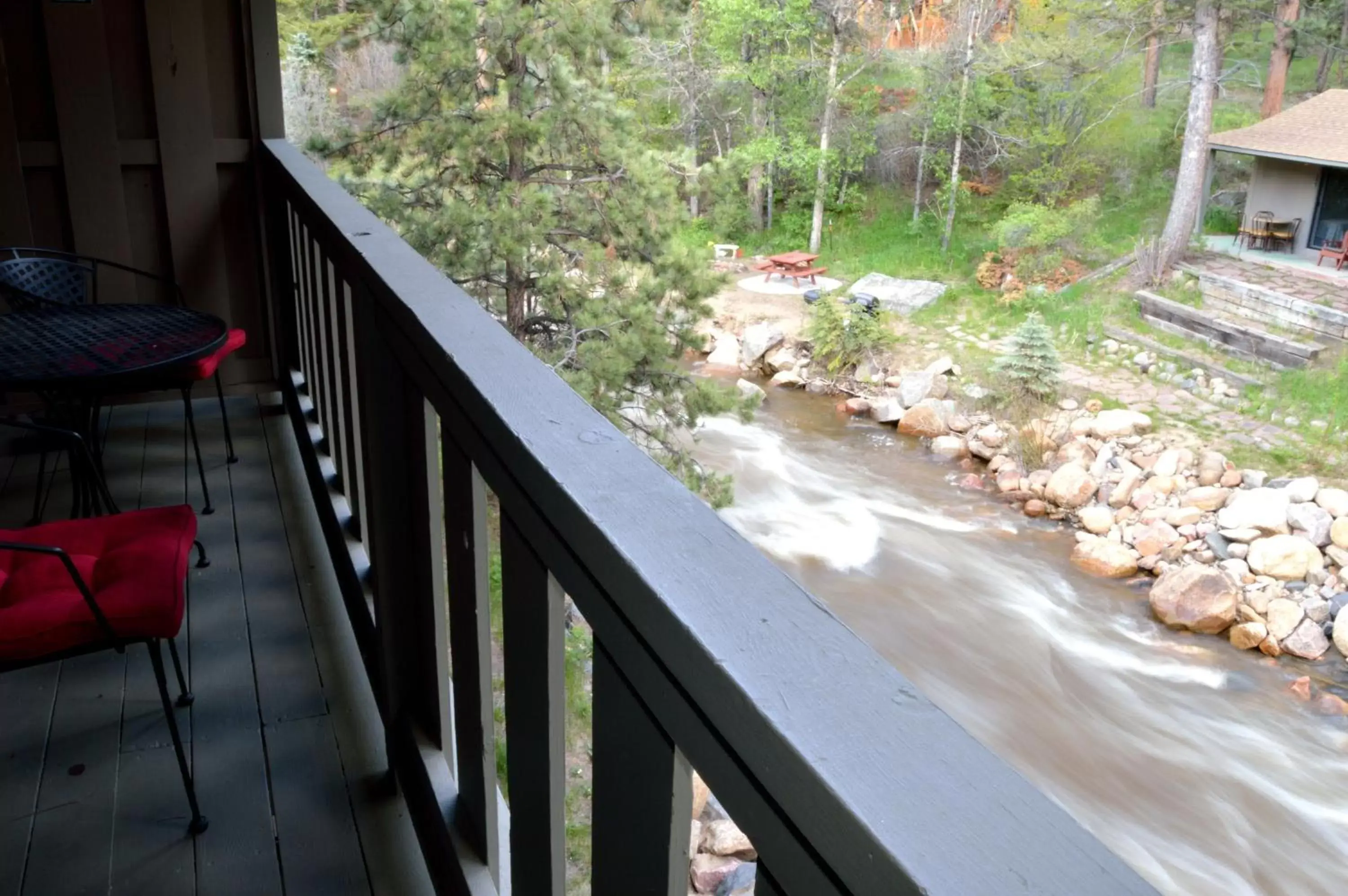 Day, Balcony/Terrace in The Inn on Fall River & Fall River Cabins